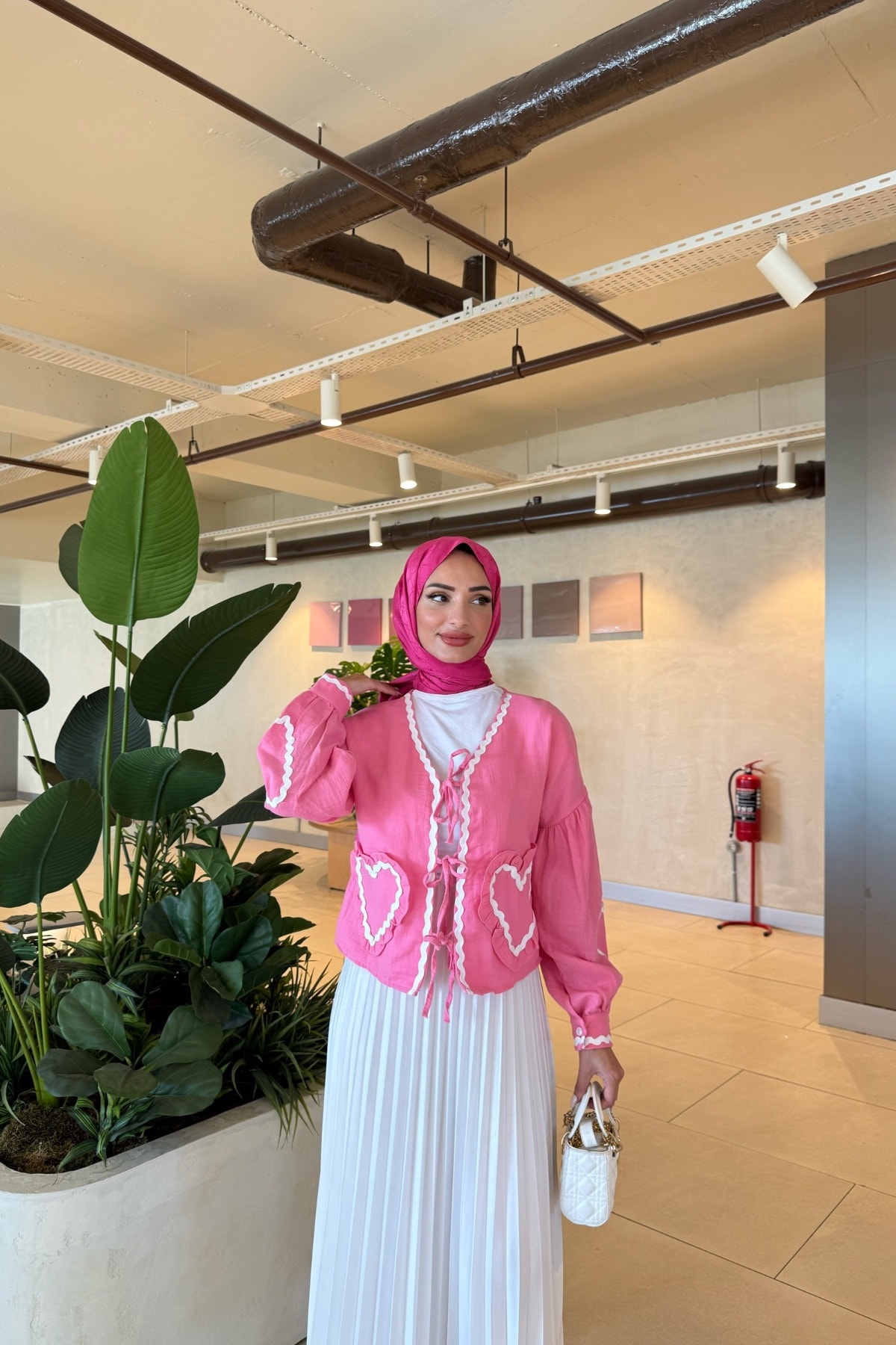 Güzin Hırka | Pembe