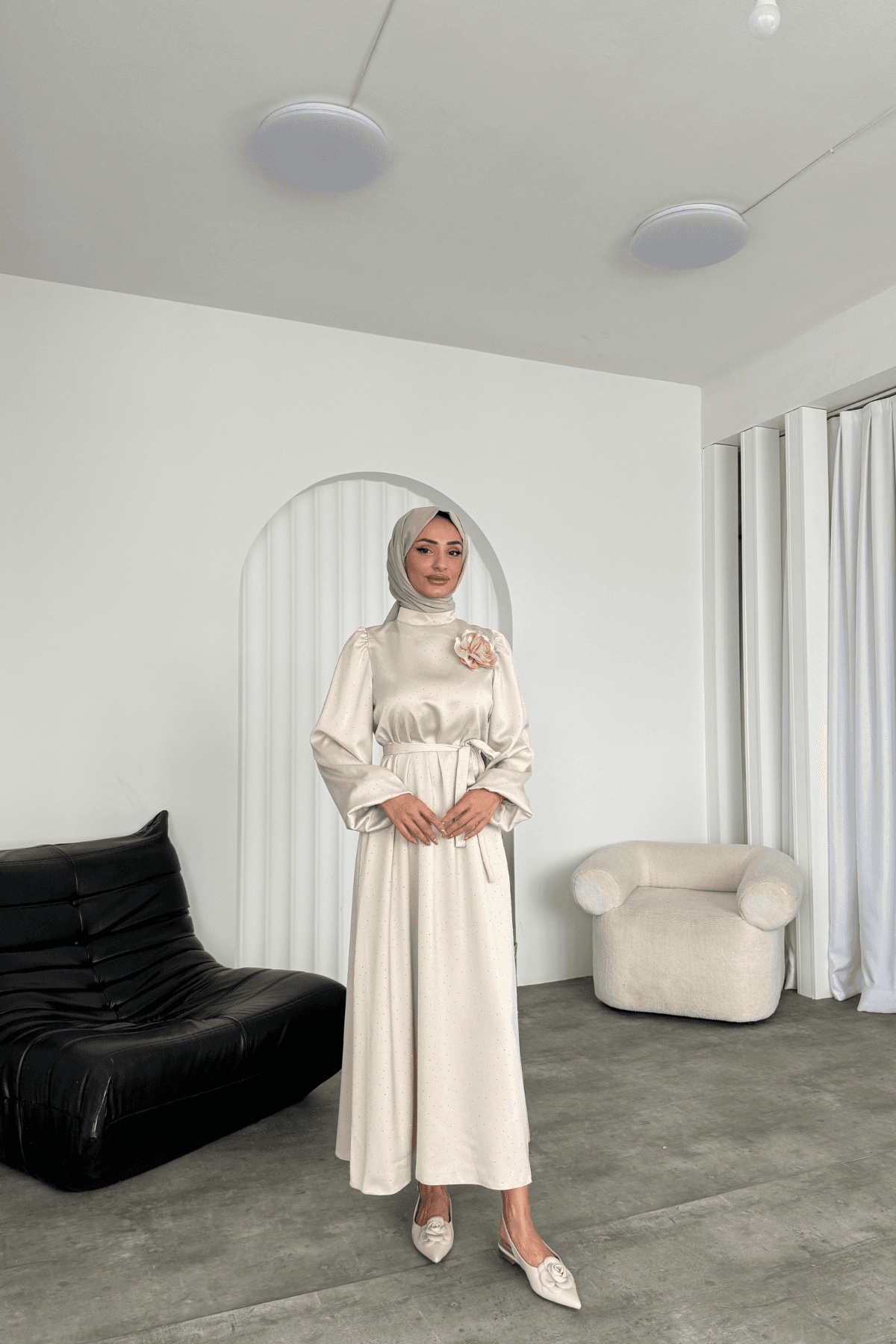 Alora Saten Taşlı Elbise