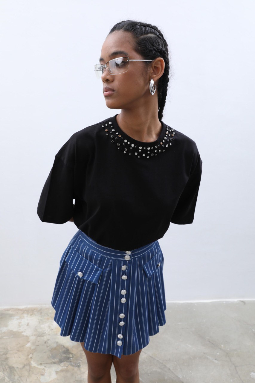 Yakası Kristal Taşlı Oversize T-shirt