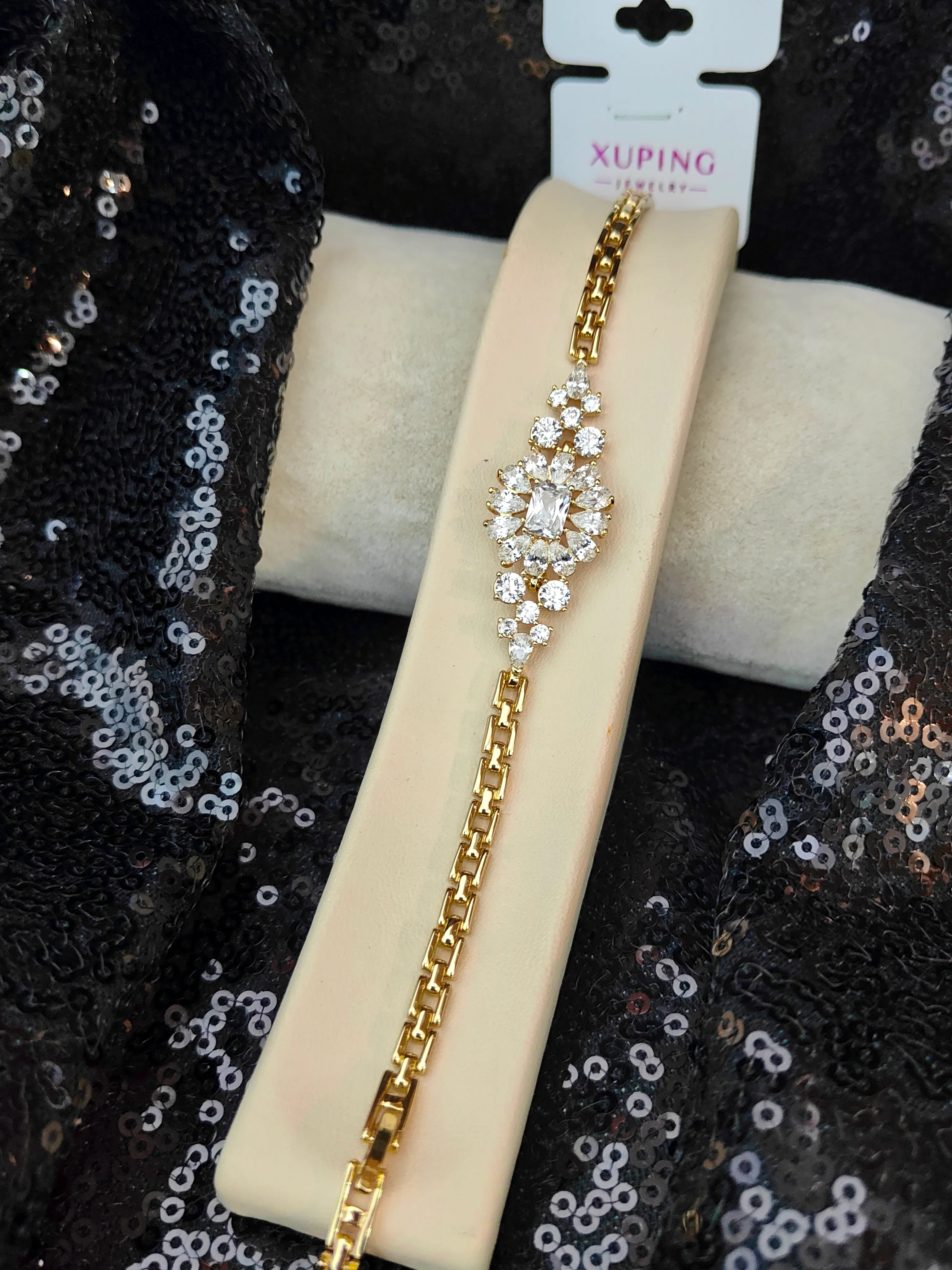 Xuping Vip Seri 14K Altın Renk Bileklik