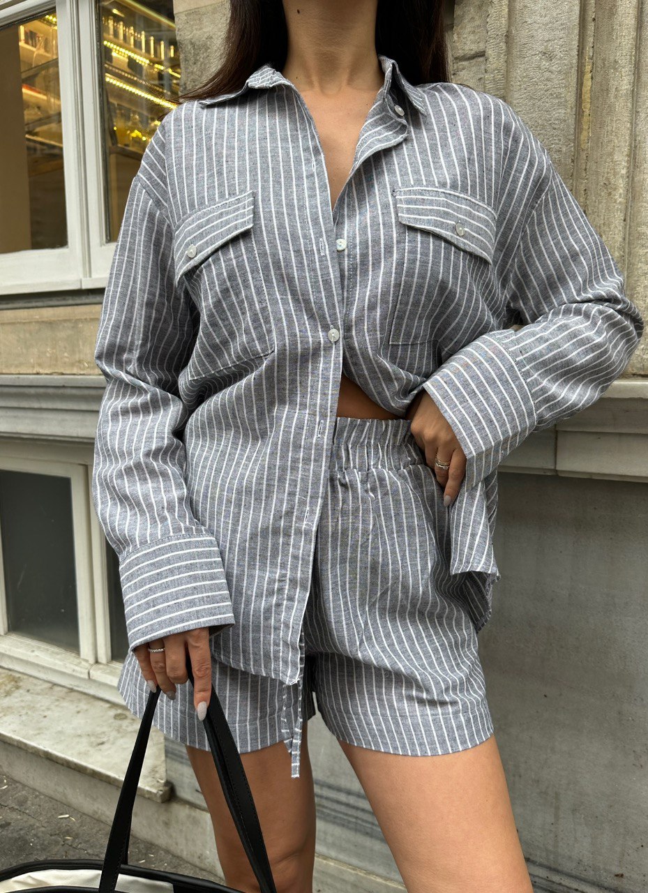 Çizgili Gömlekli Şortlu Takım