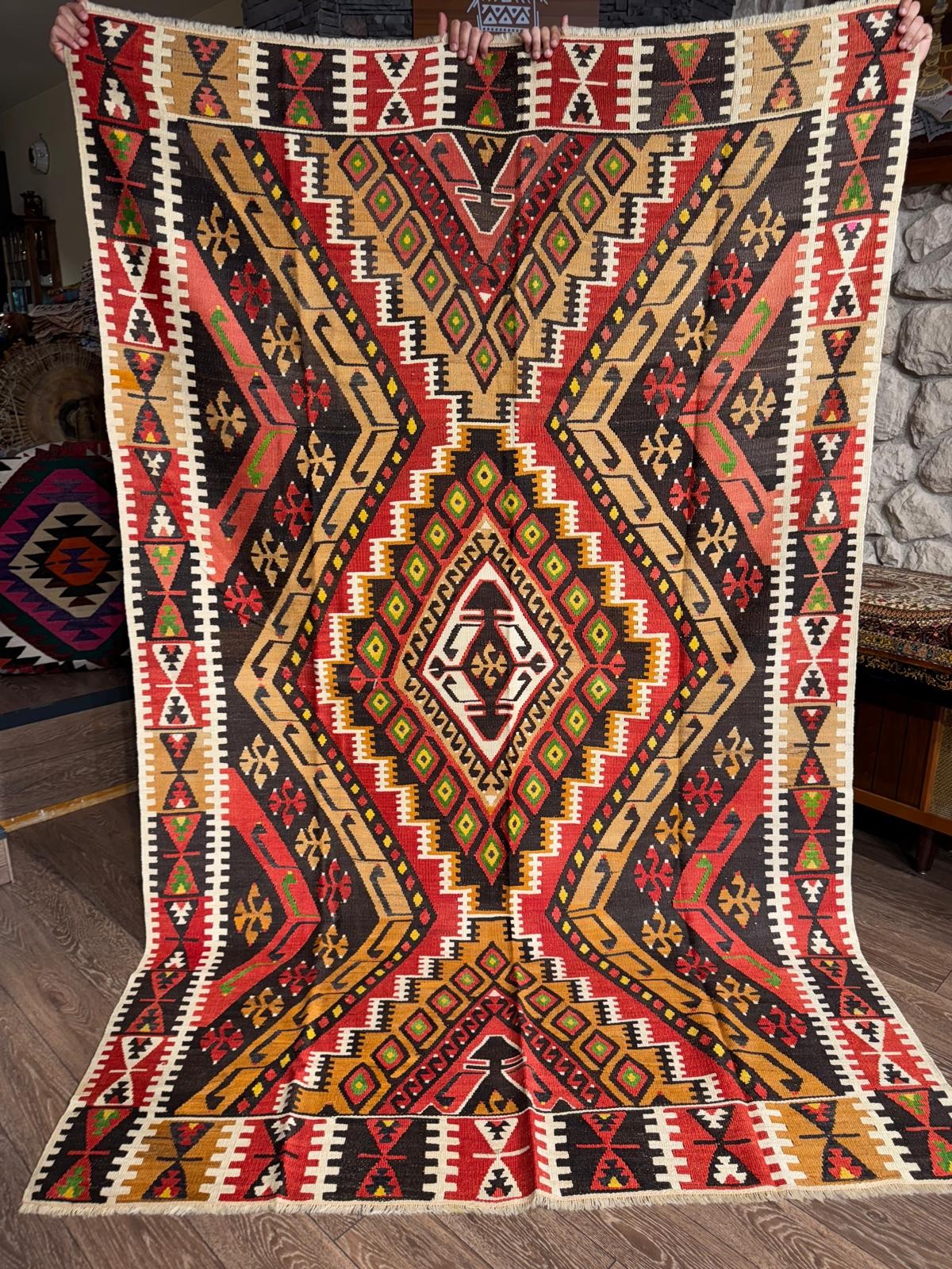 Kayseri Avşar El Dokuma Kilim – 80 Yaşında
