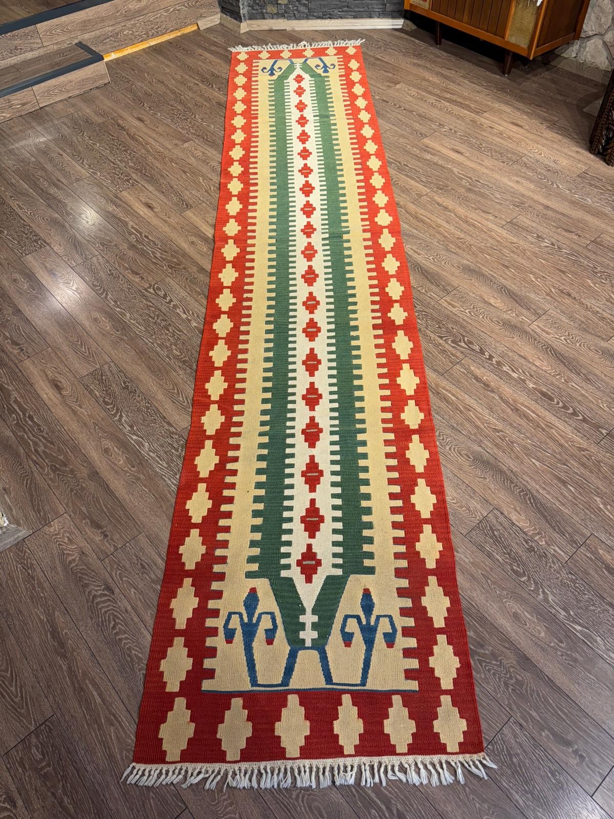 Uşak El Dokuma Kilimi