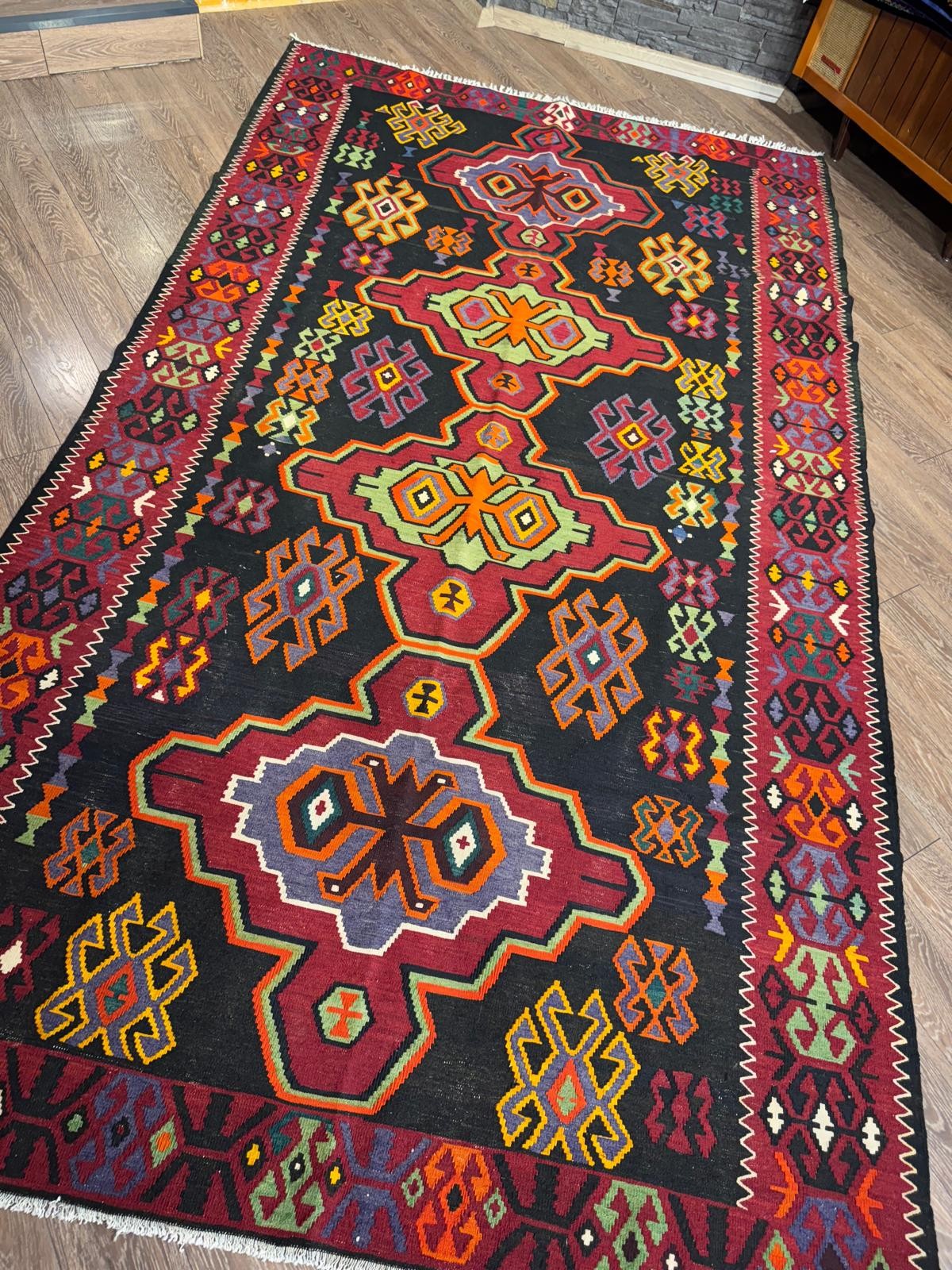 Azerbaycan Küba El Dokuma Kilim – 80+ Yaş