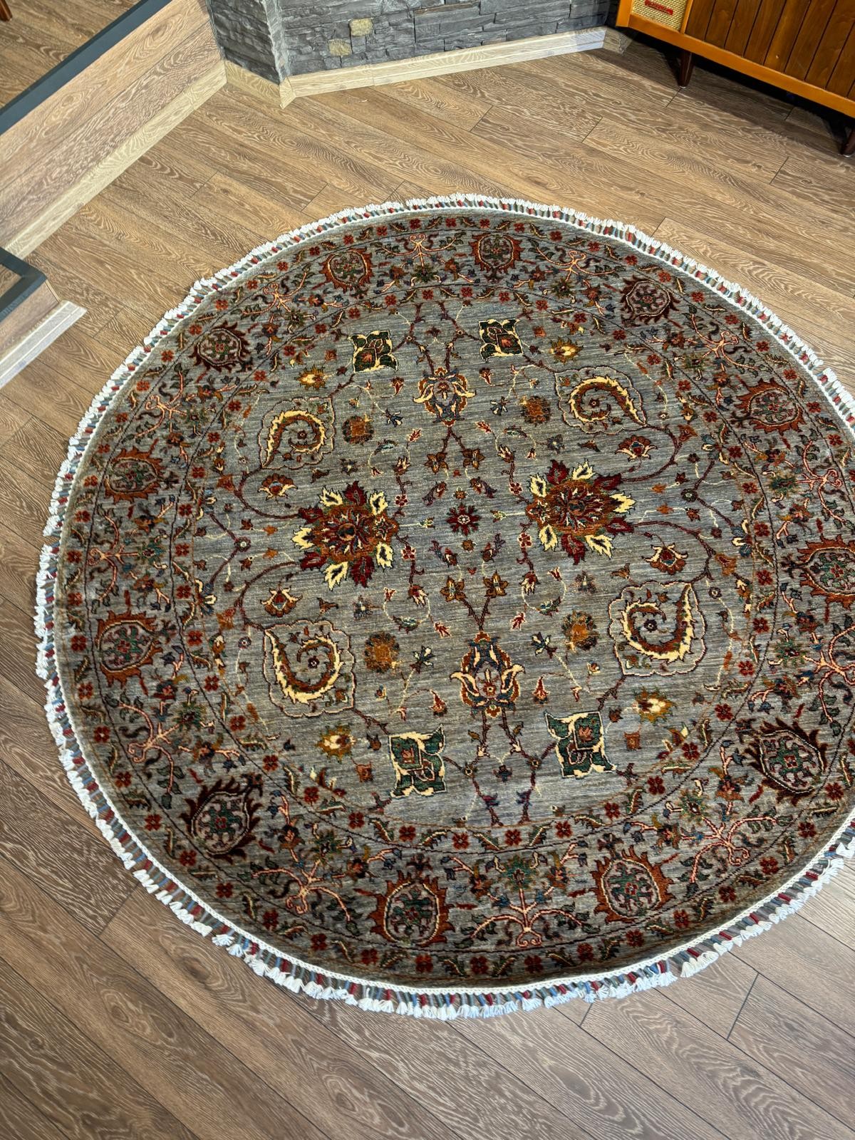 Oval Sultani Halı 205 x 205 (4.2 m2)