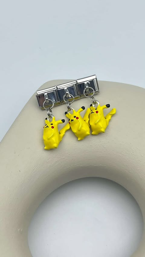 nomi charm