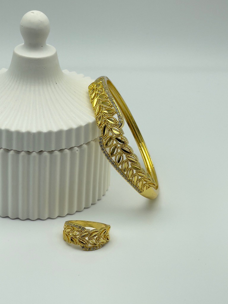 24 k altın kaplama set {yüzük 7 numara}