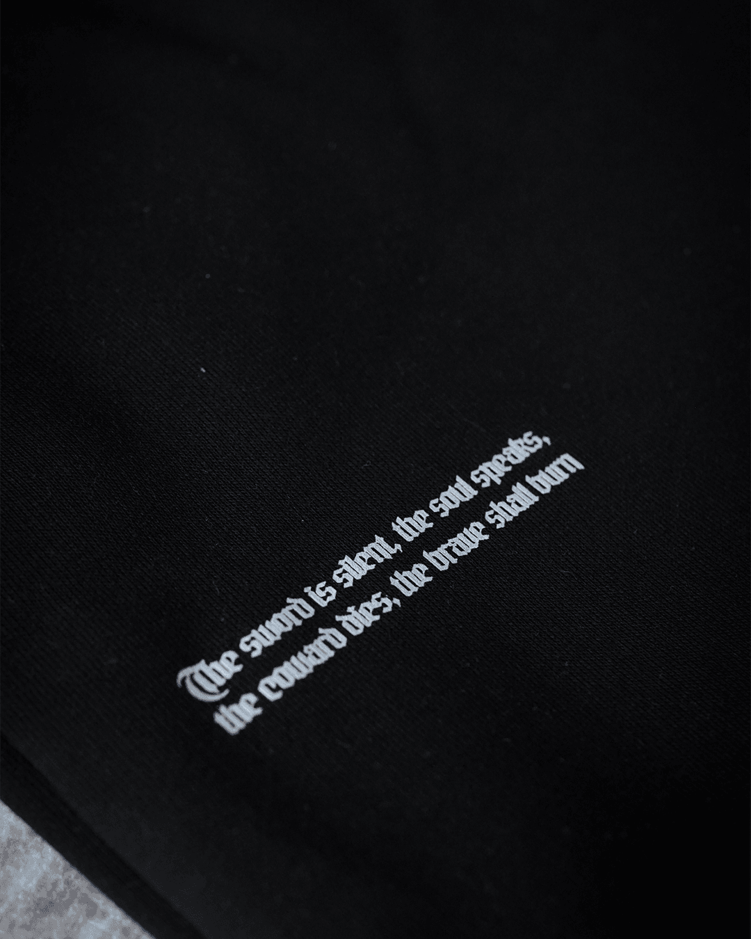 The sword is silent, the soul speaks, the coward dies, the brave shall burn   (Unisex Eşofman Altı)
