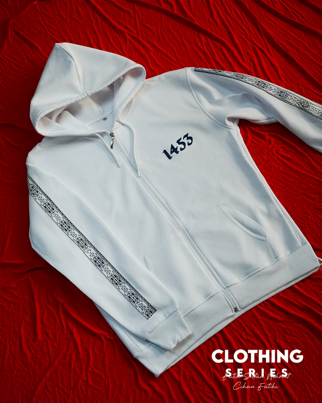 1453 Fatih Sultan Mehmet Cihan Fatihi Ön Nakışlı, Kol Ve Arka Baskılı  Türk Serisi(Unisex Fermuarlı Hoodie )