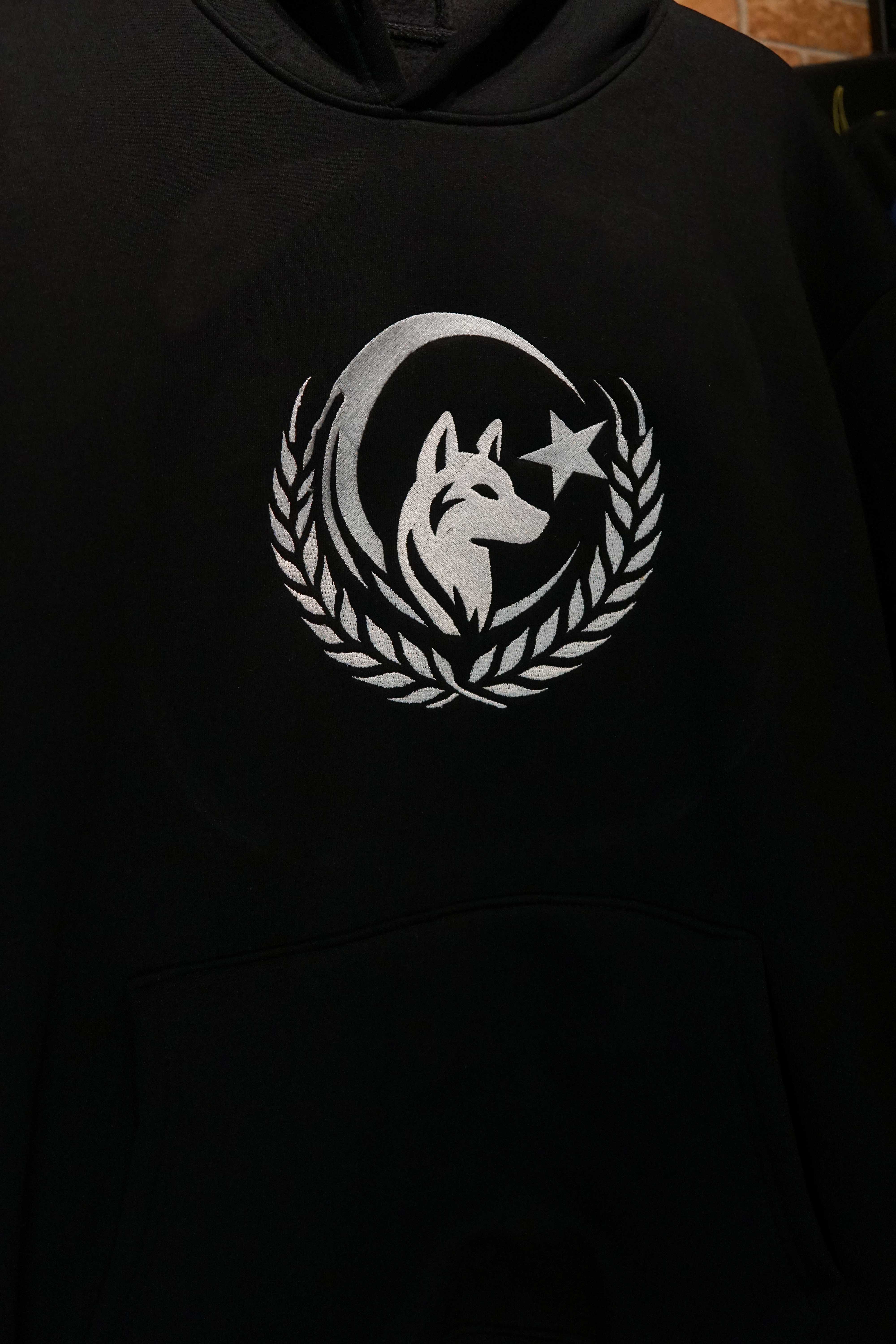 Bozkurt Arması Ön Nakışlı  Türk Serisi (Unisex Kapüşonlu)