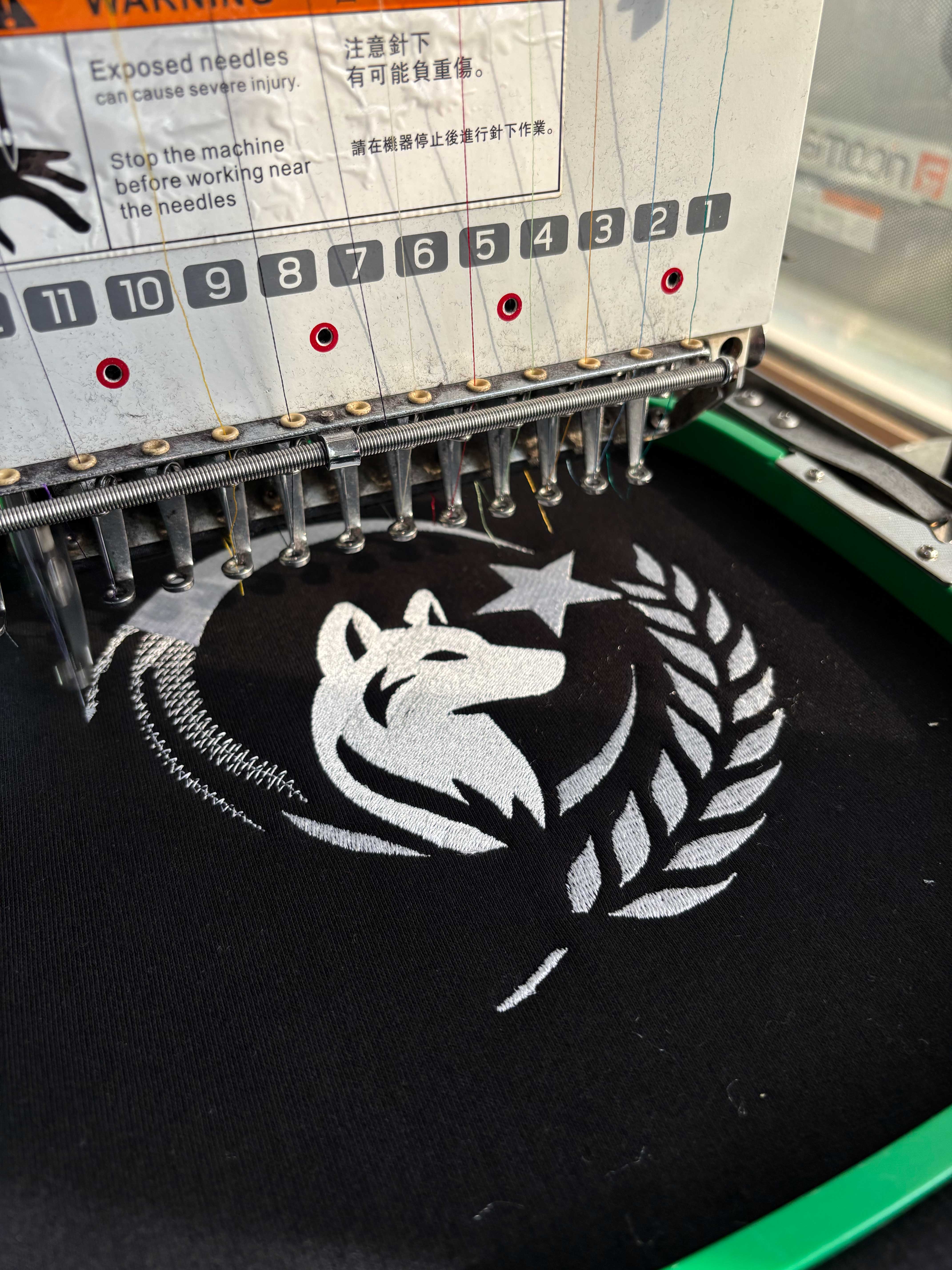 Bozkurt Arması Ön Nakışlı   Türk Serisi (Unisex Kapüşonsuz)