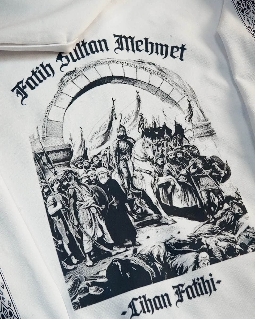 1453 Fatih Sultan Mehmet Cihan Fatihi Ön Nakışlı, Kol Ve Arka Baskılı  Türk Serisi(Unisex Fermuarlı Hoodie )