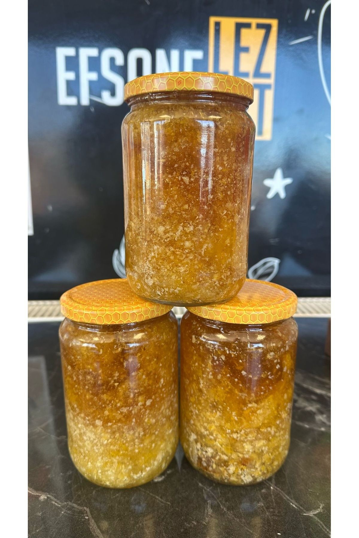 Kavanozda Doğal Petek Bal 1 kg