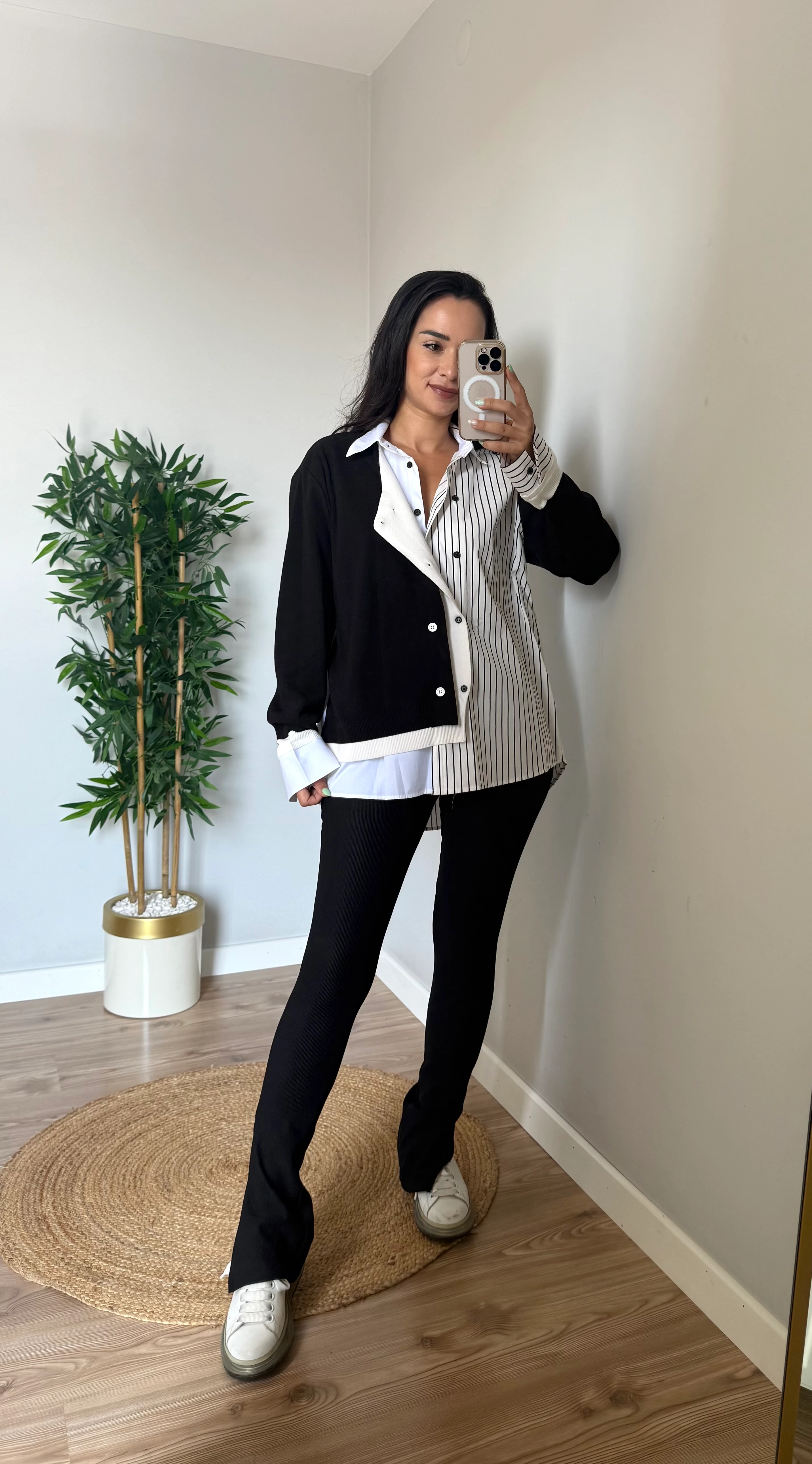 Yırtmaç Detaylı Sıkı Tayt