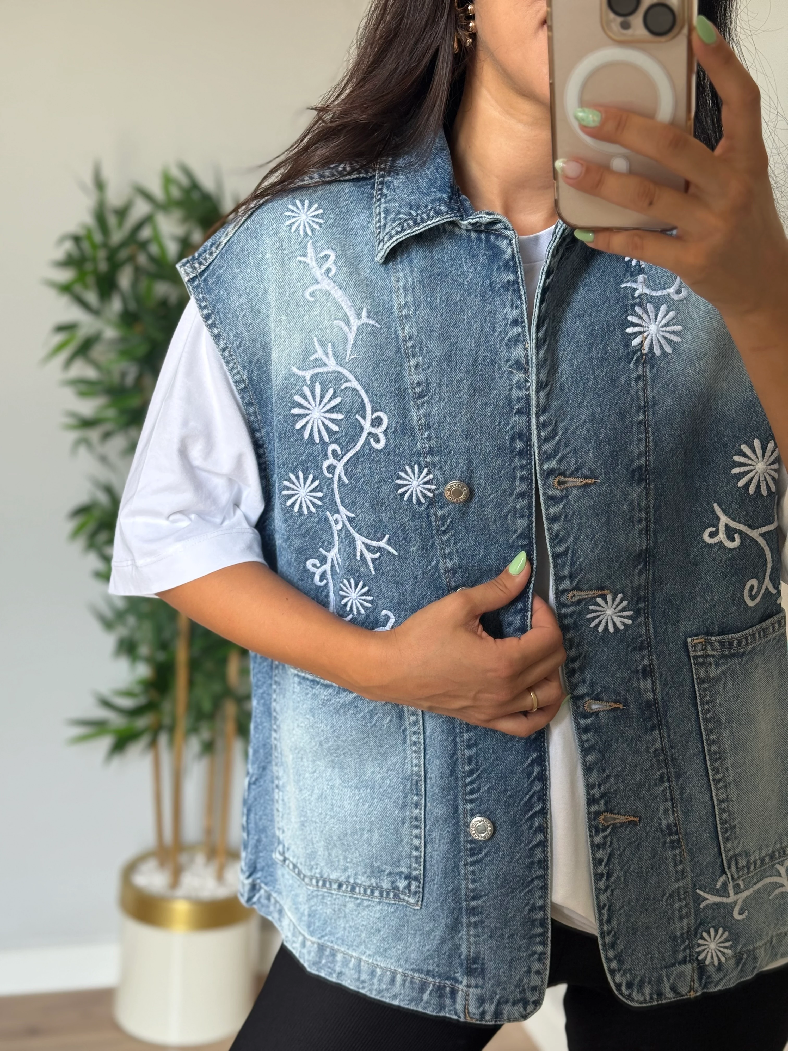 Nakış İşlemeli Jean Yelek