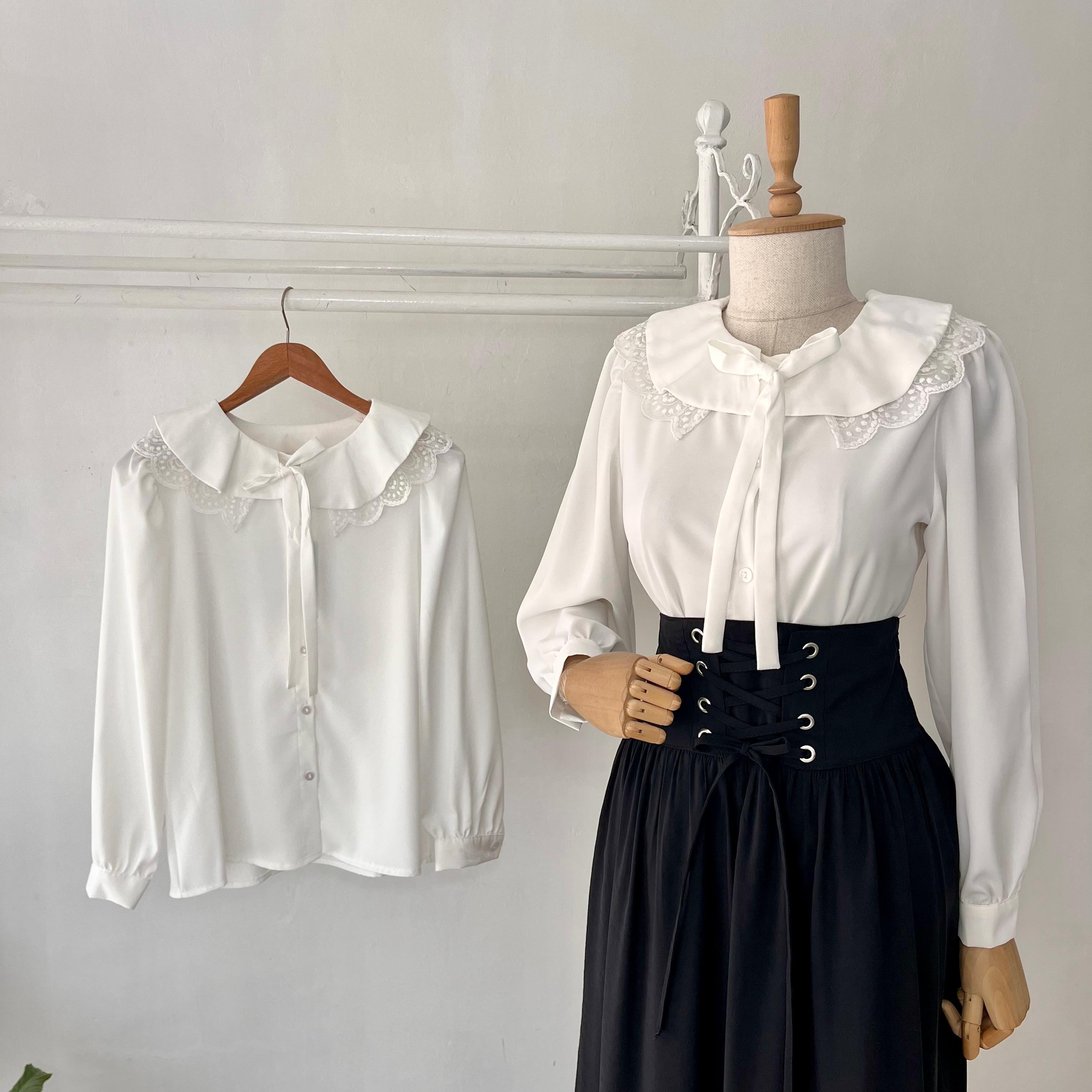 Fiyonklu Vintage Beyaz Bluz