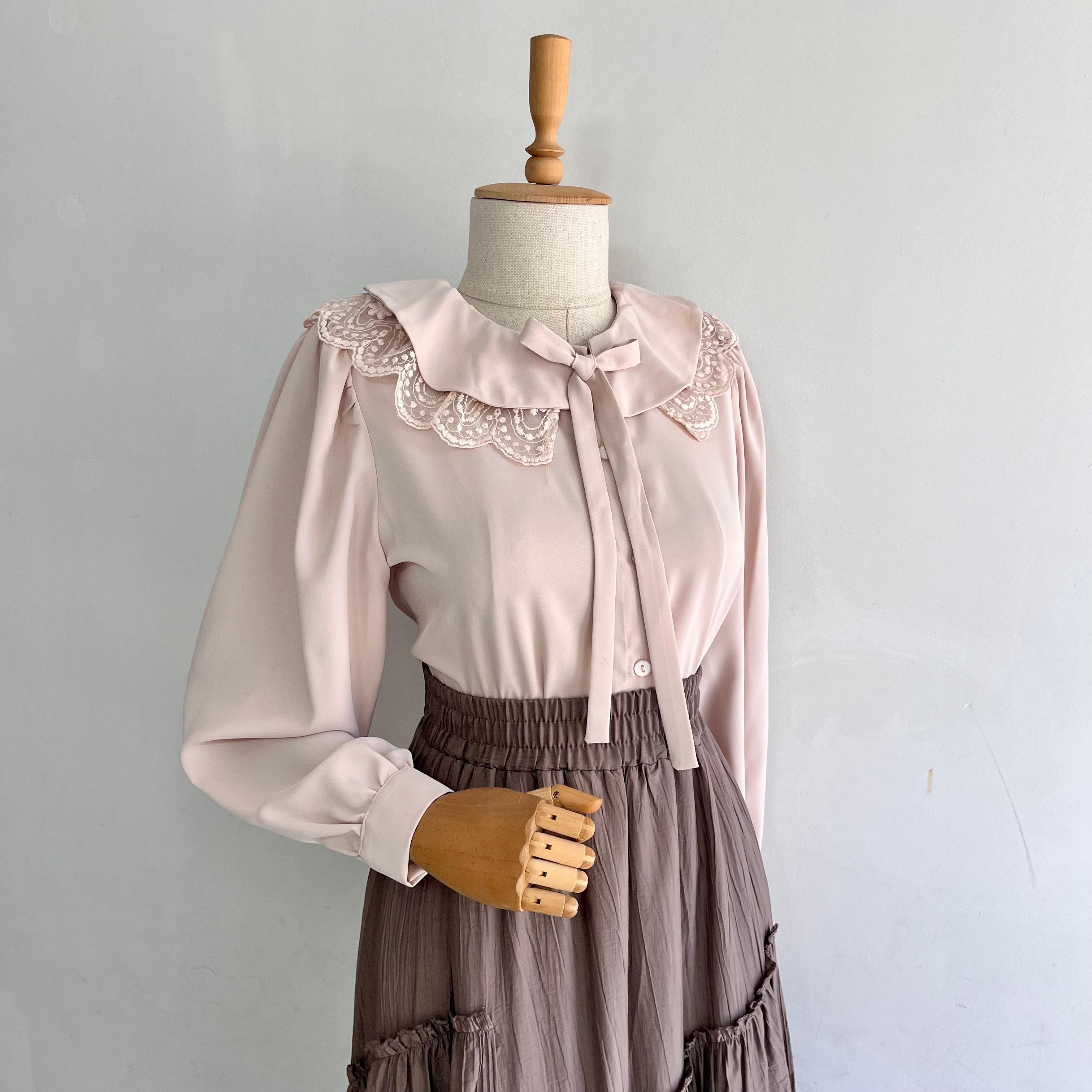 Fiyonklu Vintage Pudra Bluz 