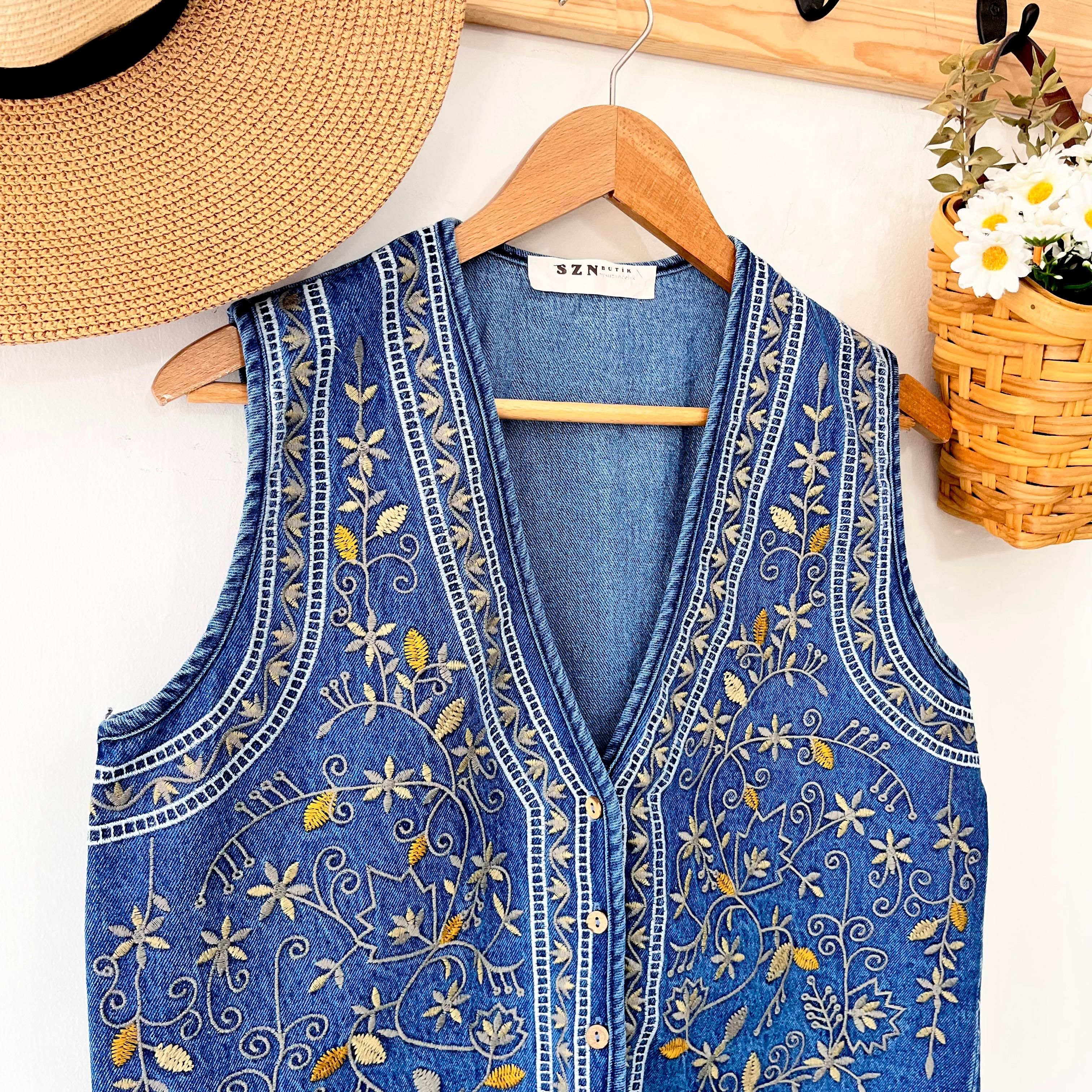 Nakışlı Mavi Denim Yelek