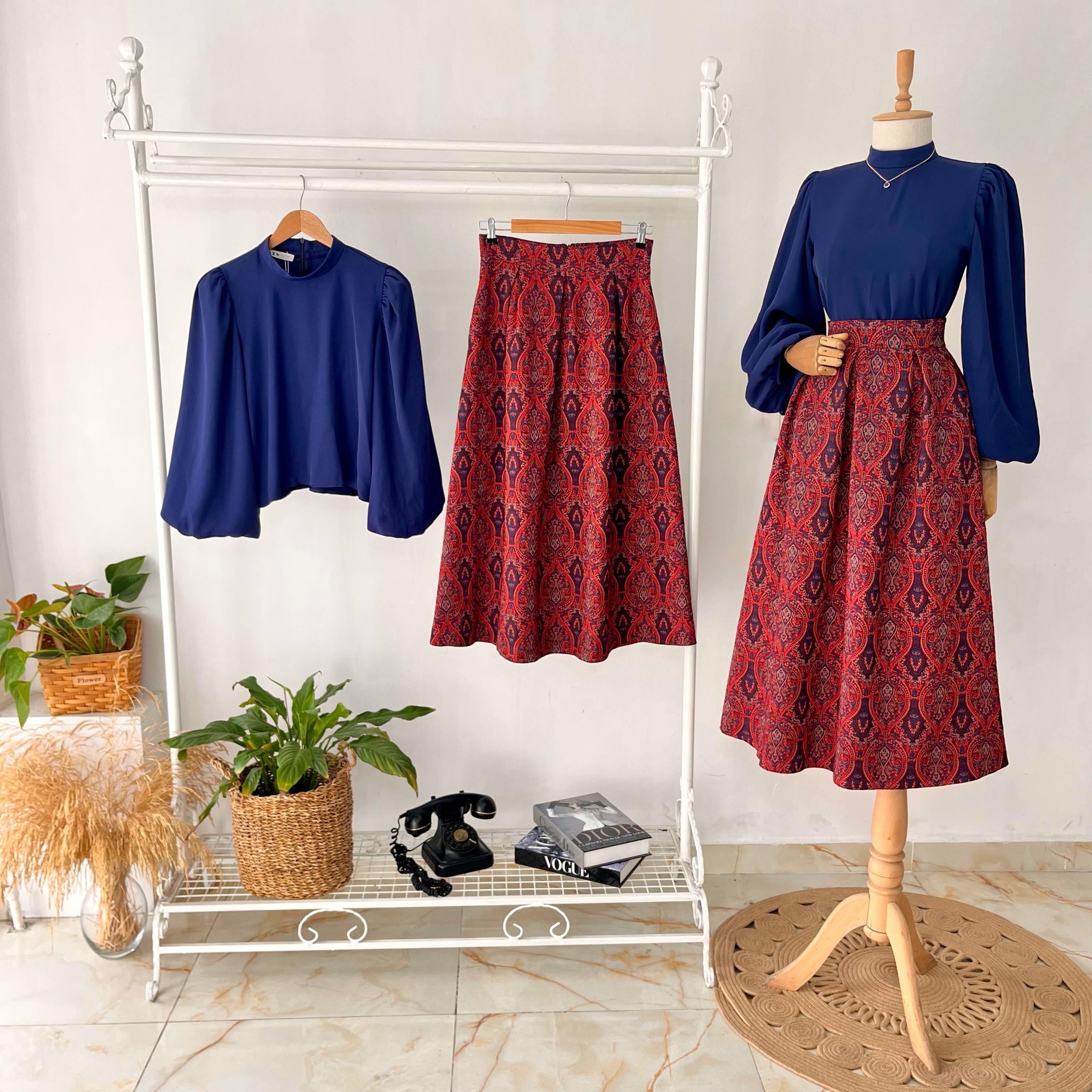 Kırmızı Etnik Desen Pileli Etek