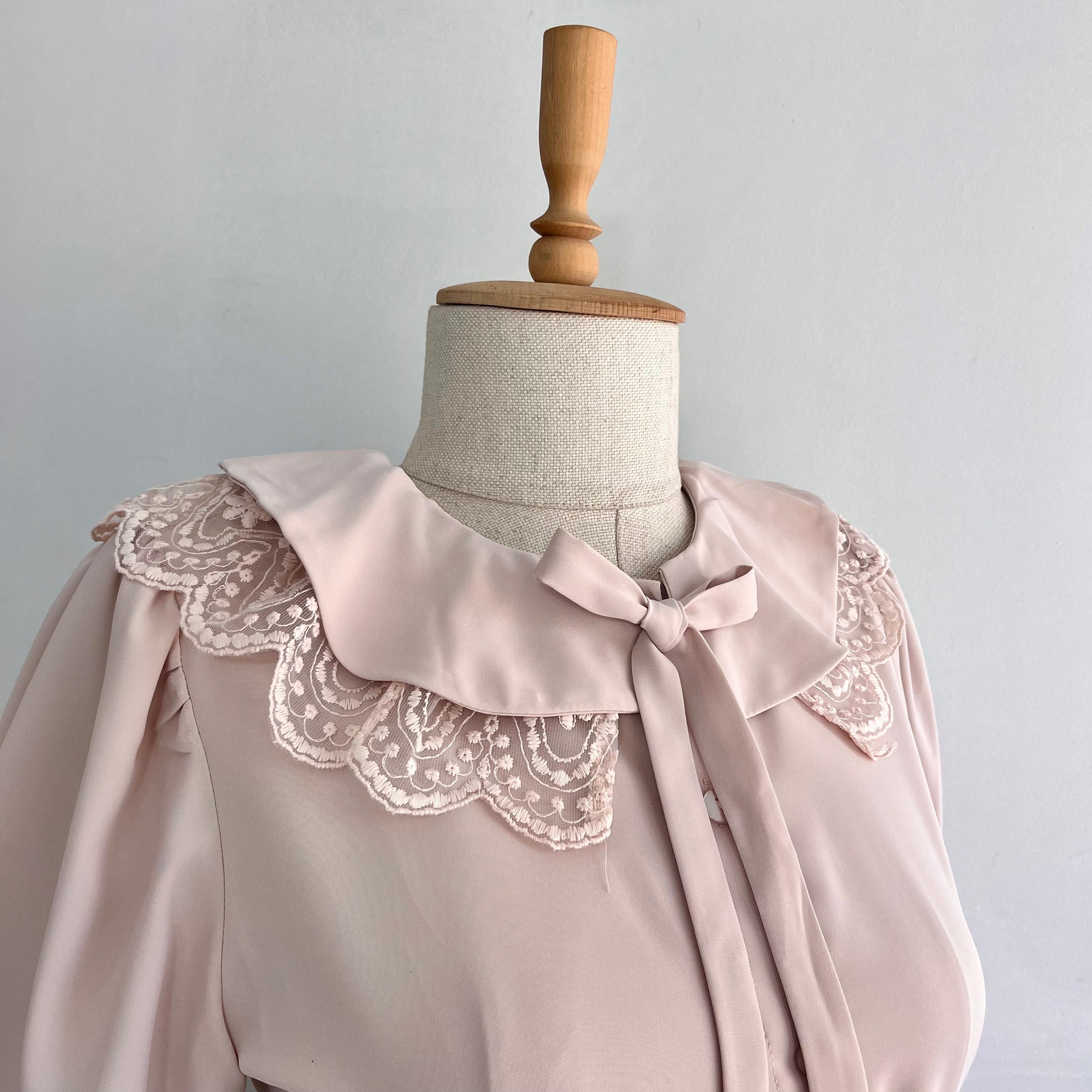 Fiyonklu Vintage Pudra Bluz 
