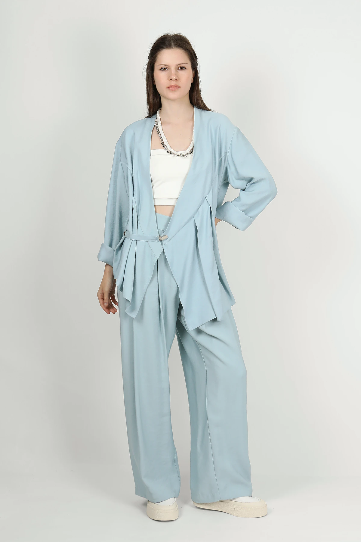 Kadın Asimetrik Kesim Dökümlü Ceket