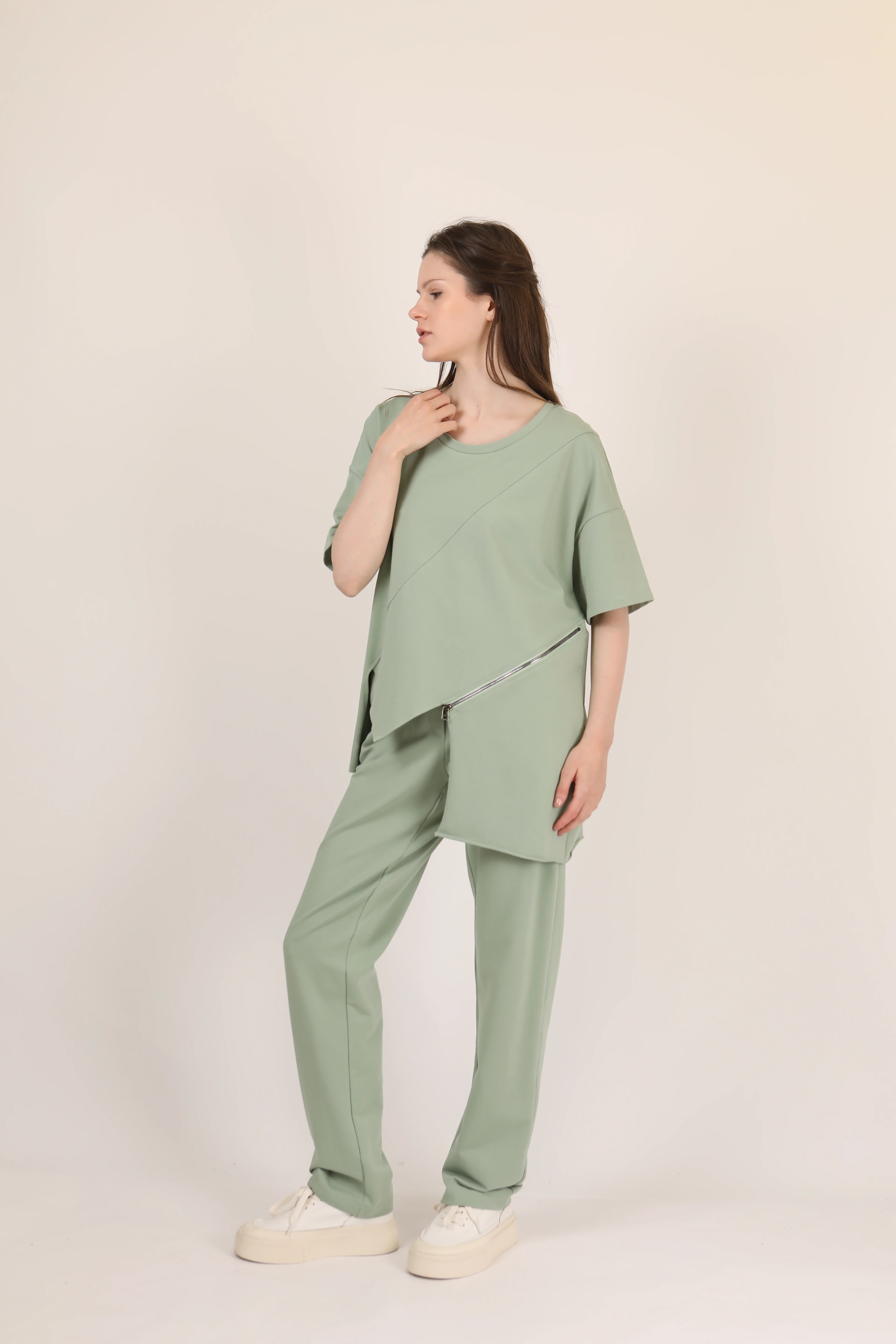 Kadın Asimetrik Fermuarlı Pamuklu Bluz