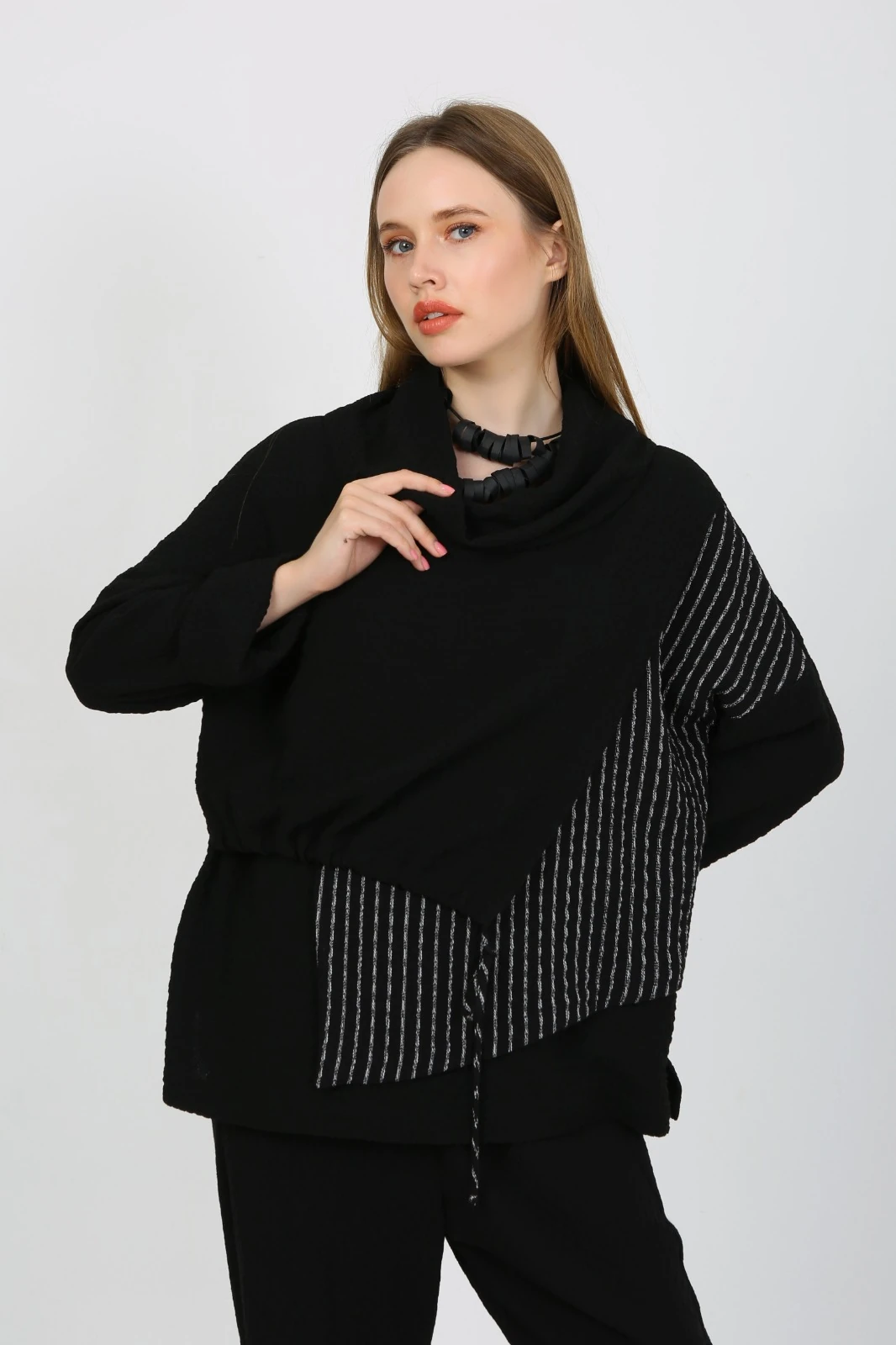 Kadın Degaje Yaka Yün Karışımlı Bluz