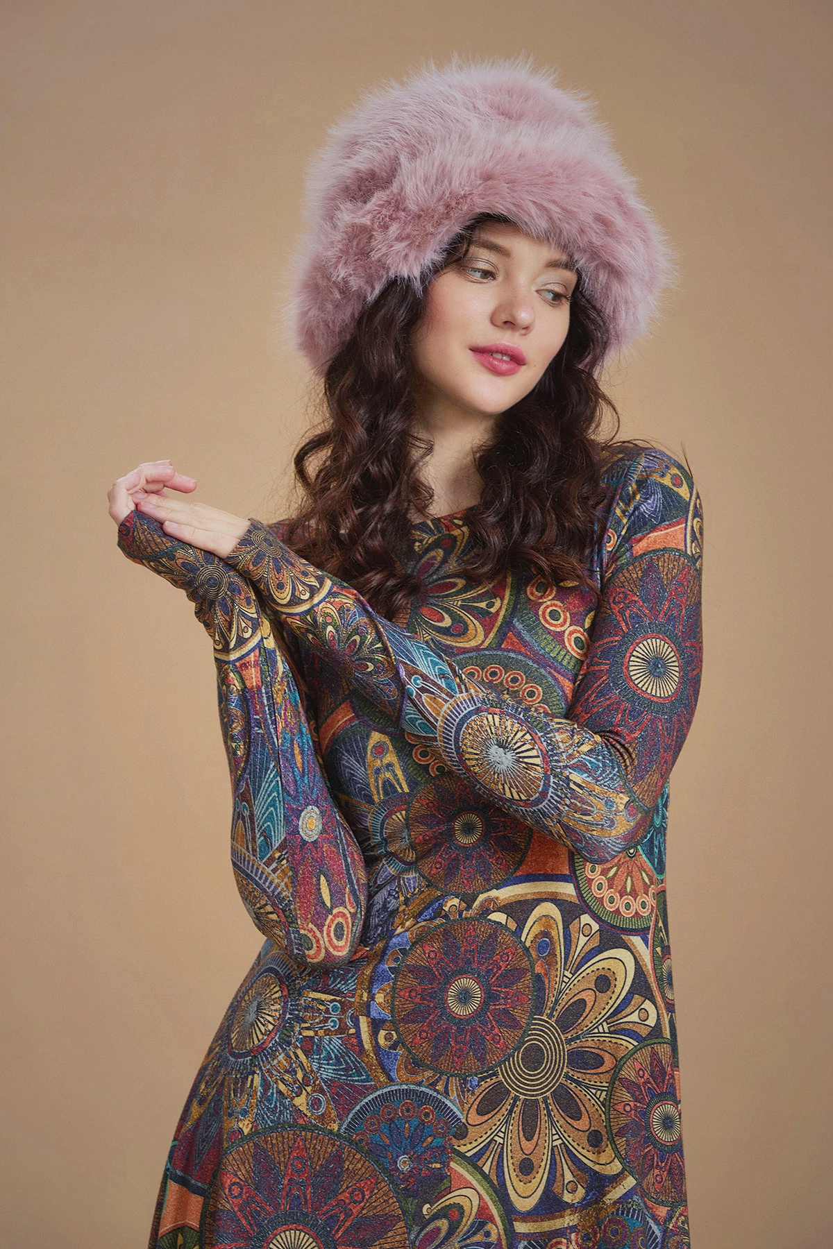 Kayık Yaka Parmak Geçmeli Kışlık elbise E115