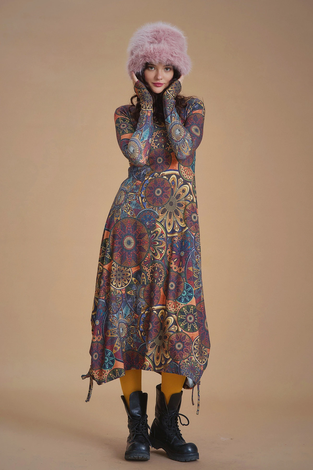 Kayık Yaka Parmak Geçmeli Kışlık elbise E115