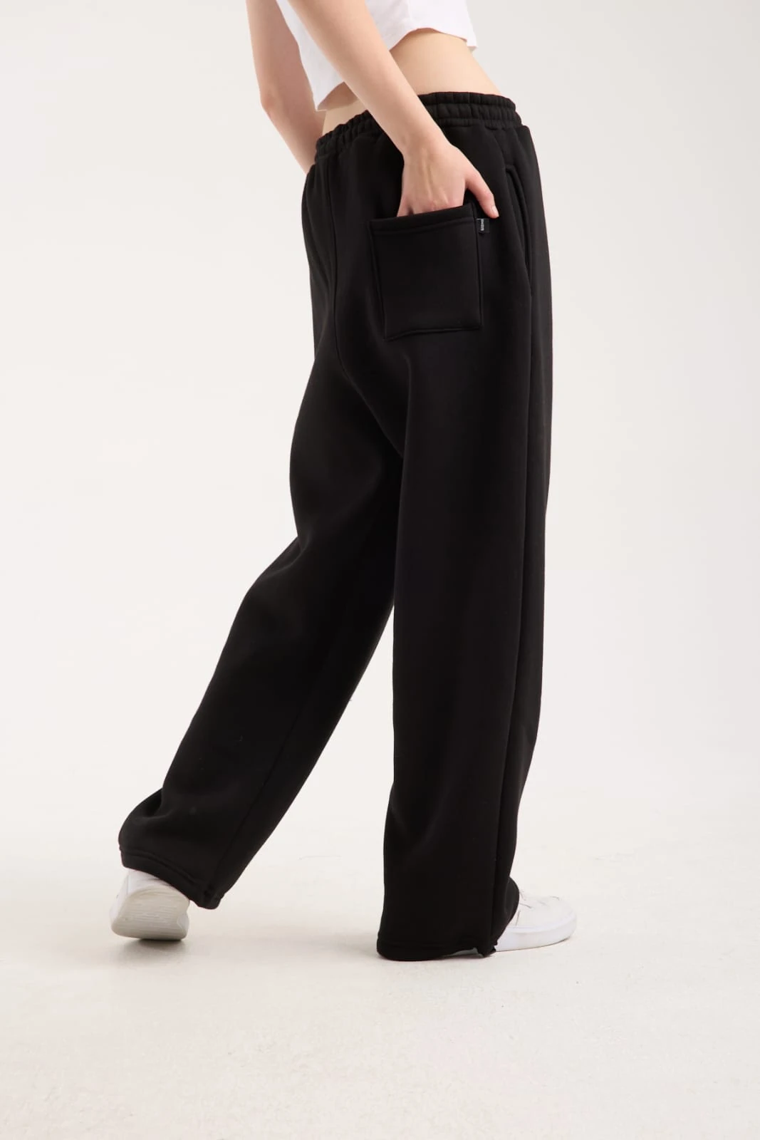 GİZMO KIŞLIK SİYAH PREMİUM NAKIŞ DETAYLI ÜÇ İPLİK İÇ YÜZEYİ ŞARDONLU EŞOFMAN ALTI 