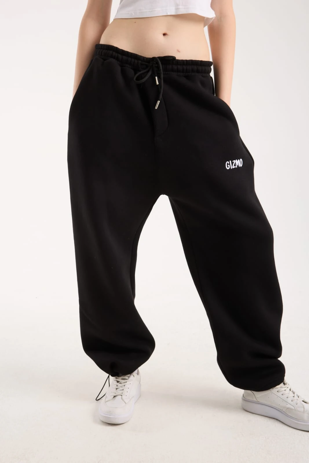 GİZMO KIŞLIK SİYAH PREMİUM NAKIŞ DETAYLI ÜÇ İPLİK İÇ YÜZEYİ ŞARDONLU EŞOFMAN ALTI 