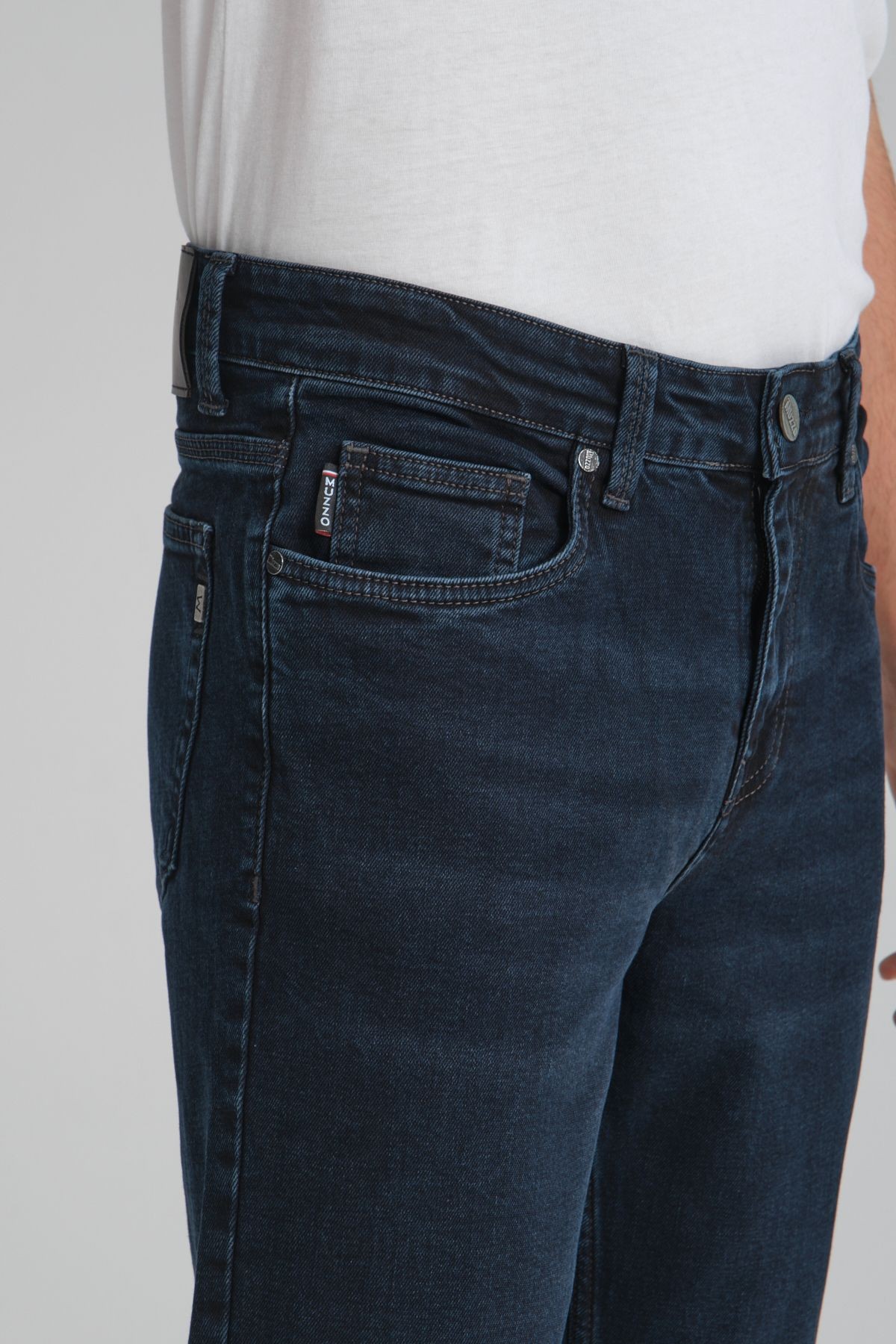 Regular Fit Geniş Kalıp Kot Pantolon
