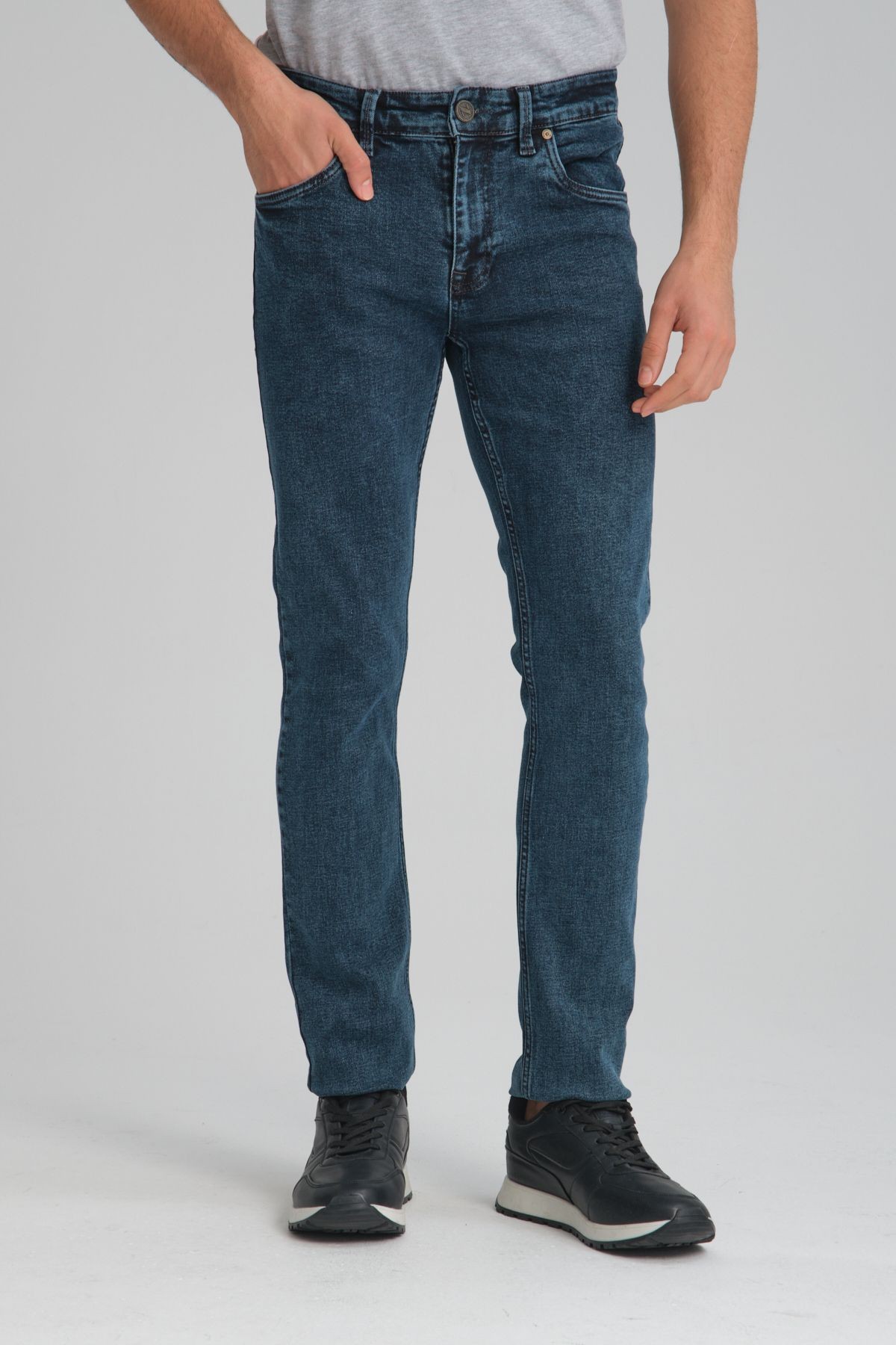 Slim Fit Koyu Mavi Kot Pantolon