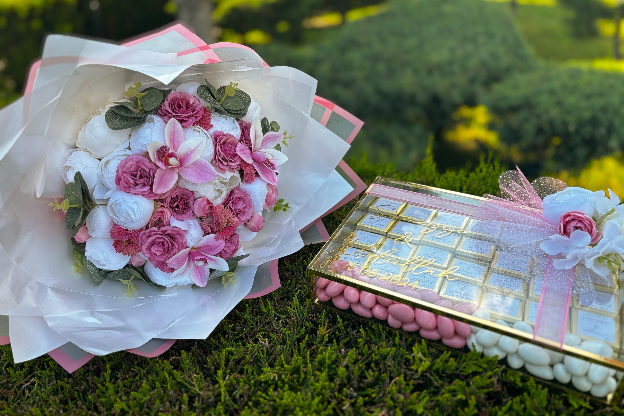 Kız İsteme El Buketi Solmayan Söz Çiçeği ve Nişan Çikolatası Nikah Şekeri - Orkideli Pembe Lila Mor Renk Set