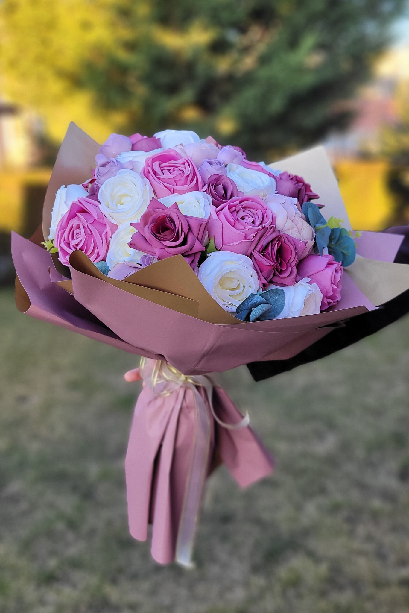 Kız İsteme Söz El Çiçeği Buketi ve Nişan Çikolatası - Mor Lila Pembe Renk