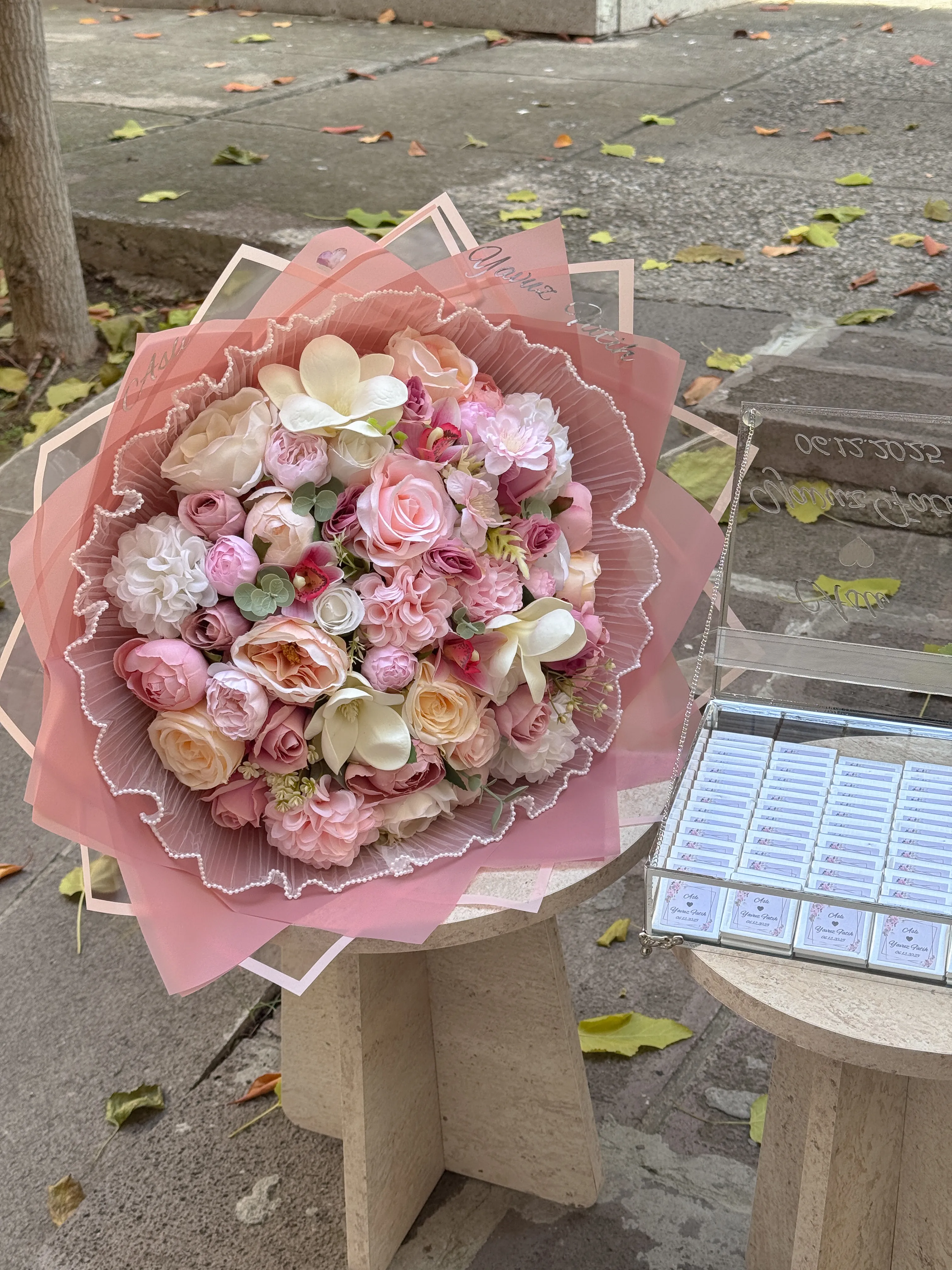 Kız İsteme Çiçeği, Söz Nişan Buketi Yapay Çiçek ve Çikolata 