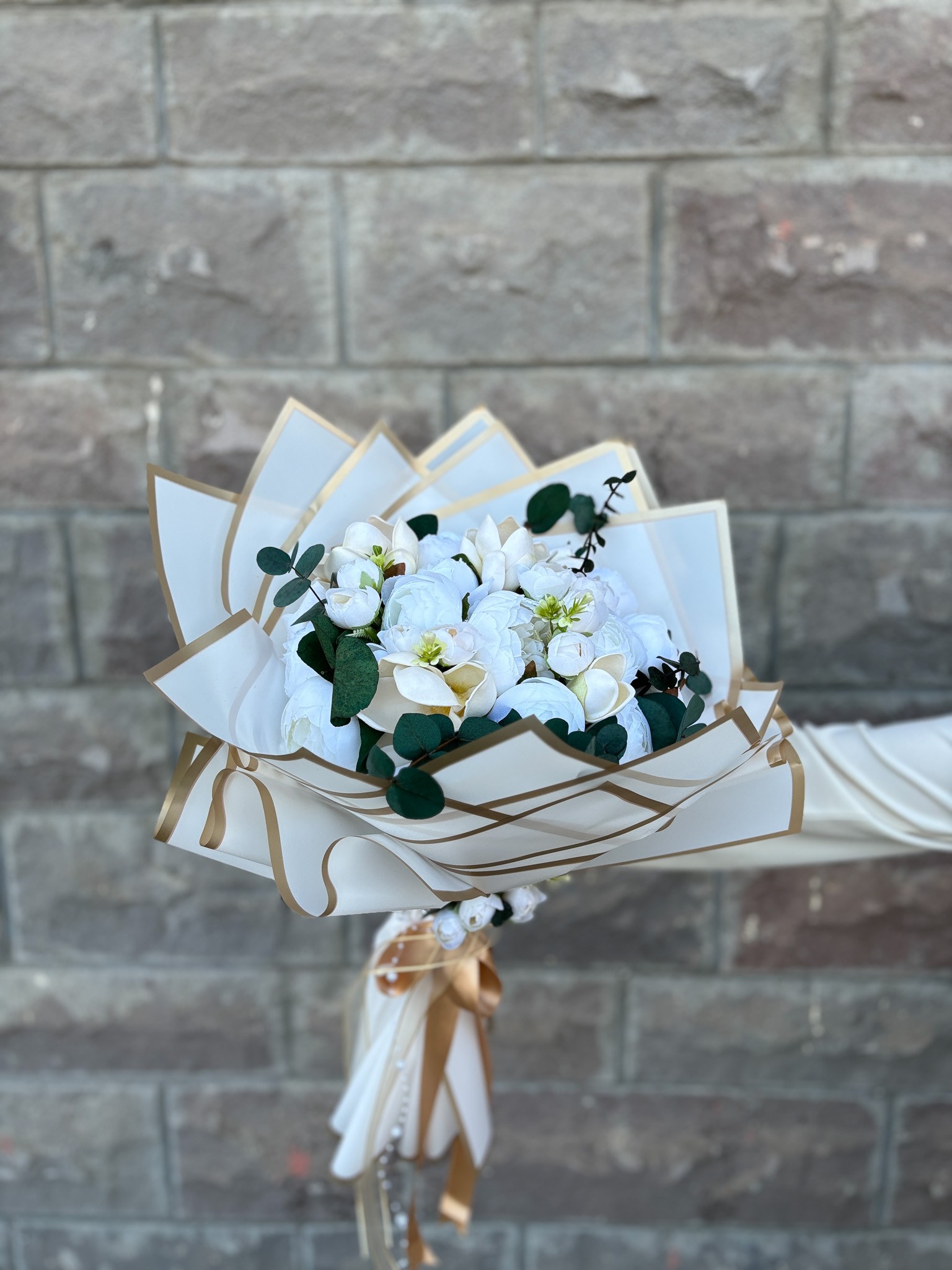 El Buketi İsteme Çiçeği Söz Nişan Hazırlıkları 14 Şubat Sevgililer, Doğum Günü Hediye Fikirleri - Beyaz Gold Renk