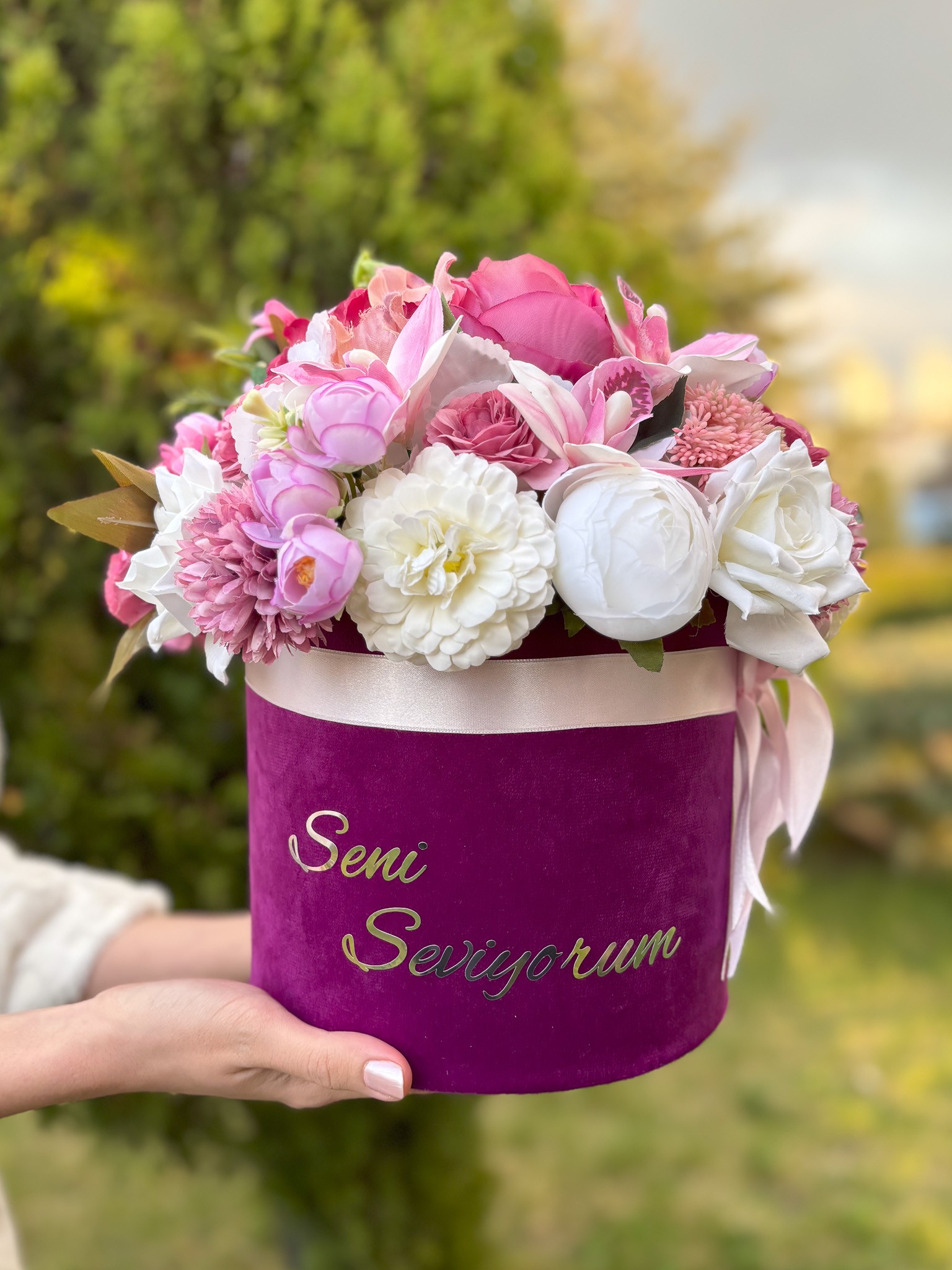 Kutuda Çiçek Kız İsteme Çiçeği Nişan Söz Nikah Organizasyonu - Mürdüm Mor - Gümüş