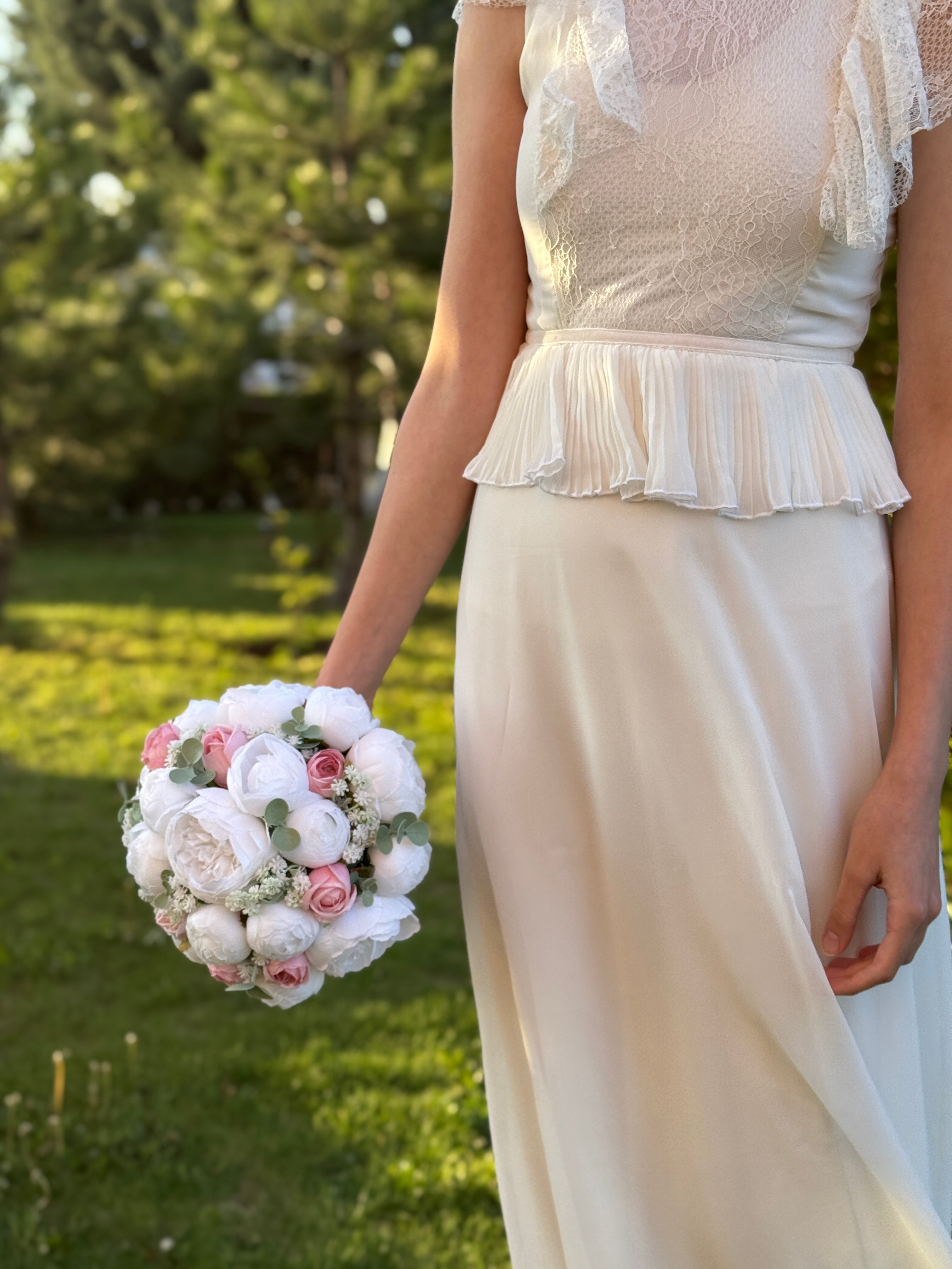 Pembe Gül Beyaz Şakayık Cipsolu Okaliptuslu Gelin Buketi Nikah Çiçeği