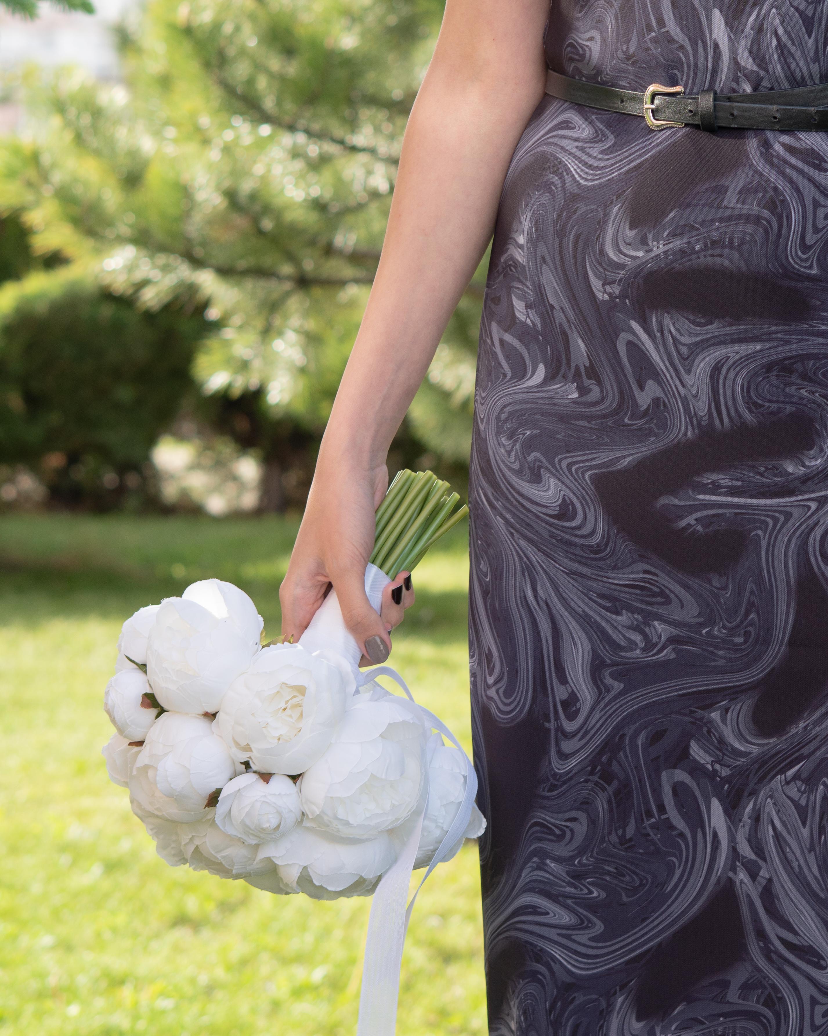 Gelin Buketi Nişan Nikah El Çiçeği Beyaz Sade Renkler ile Hazırlandı