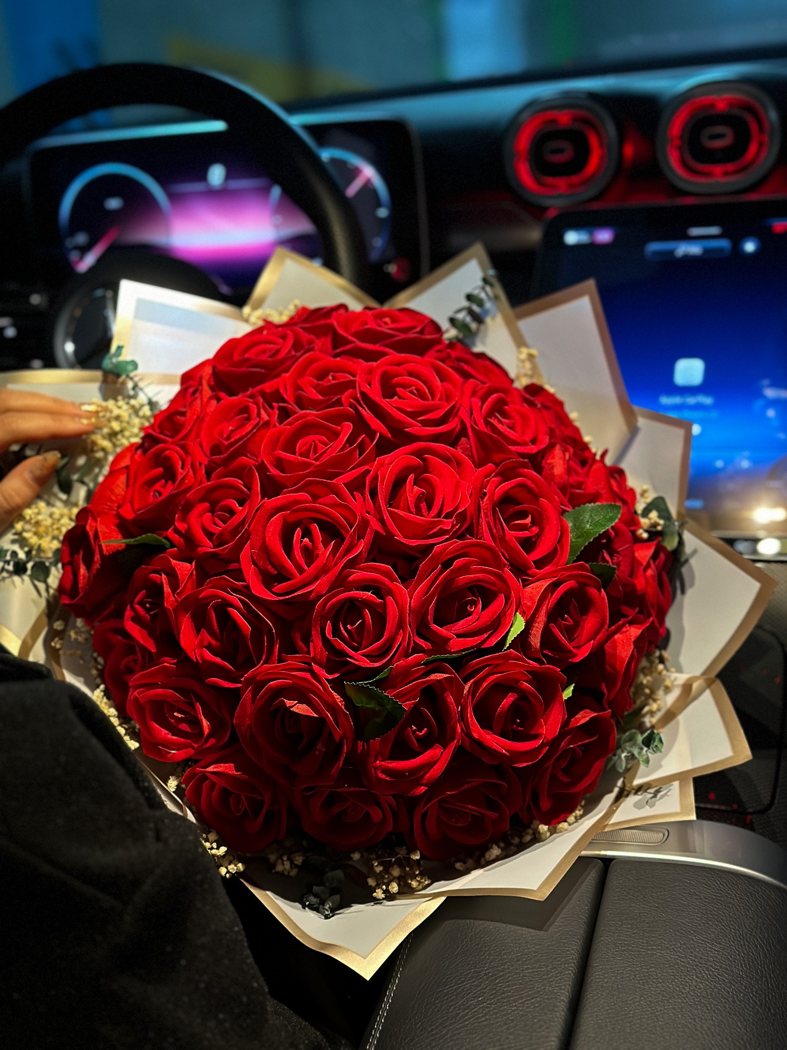 41 Gül El Buketi İsteme Çiçeği Söz Nişan Hazırlıkları 14 Şubat Sevgililer Günü Hediye Fikirleri