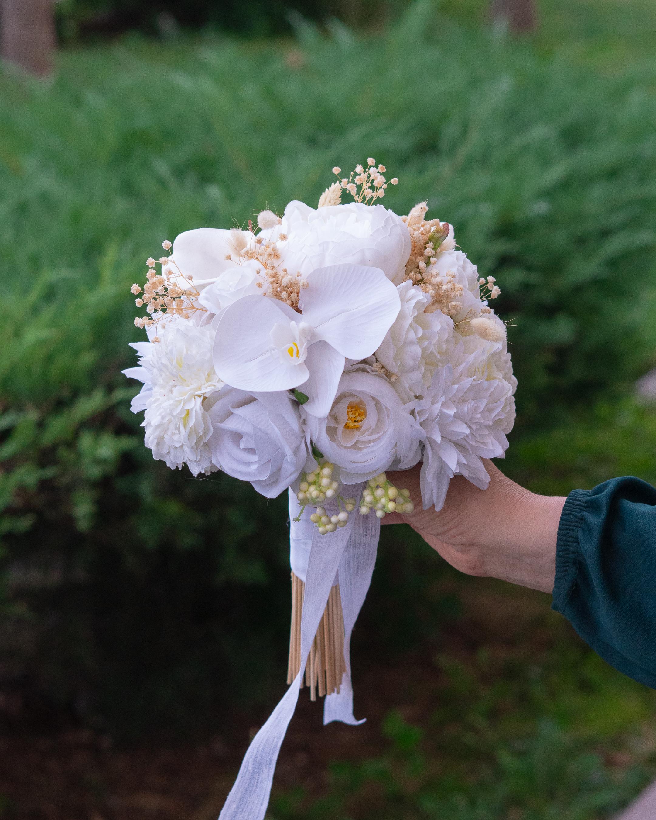 Yıldız Gelin Buketi Beyaz Renk Nişan Çiçeği Nikah El Çiçeği, Solmayan Yapay Çiçek