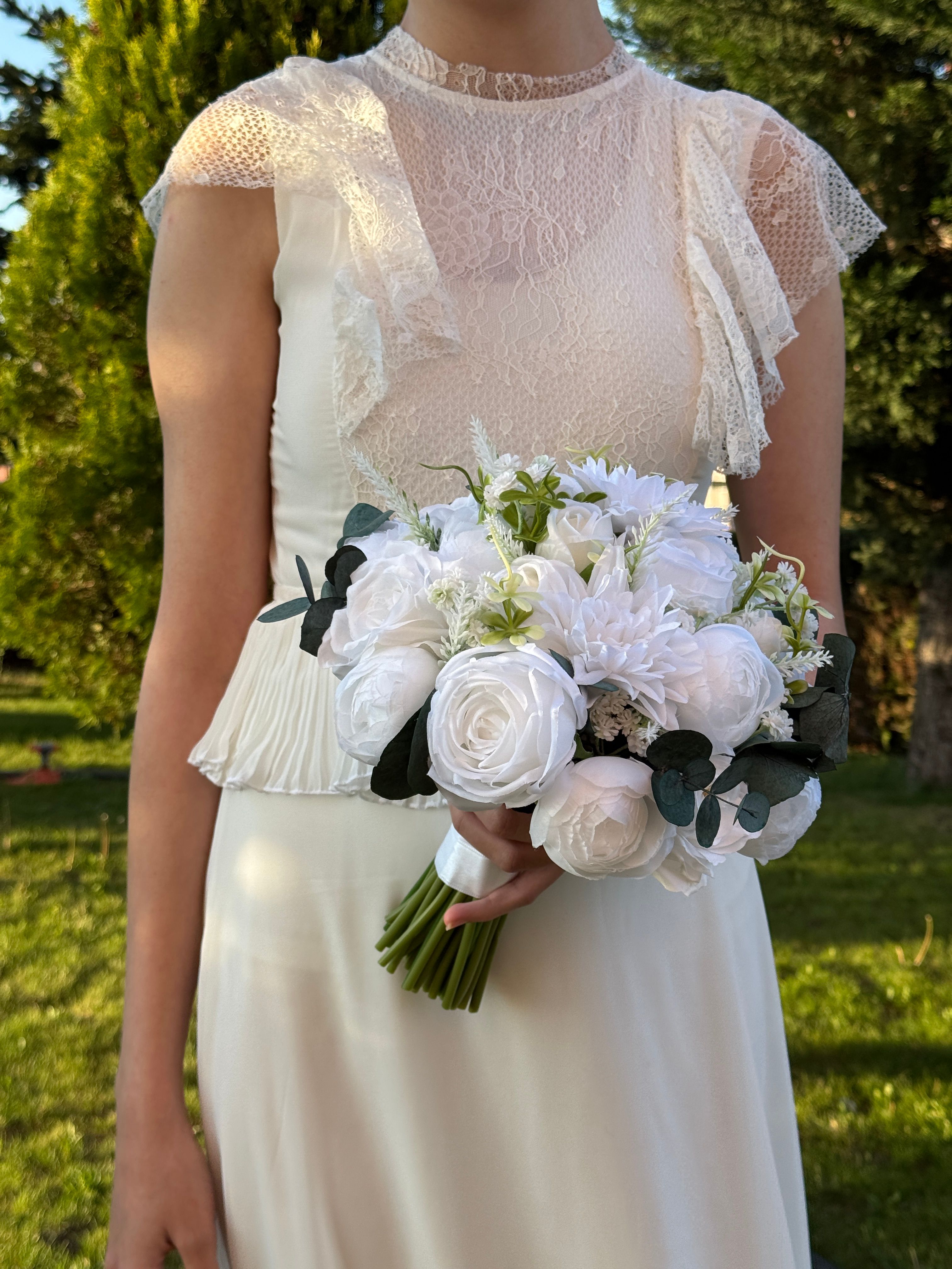Yapay Gelin Buketi Nikah Çiçeği Beyaz Karışık Çiçekler Şoklanmış Okalipyus Ve Yaka Çiçeği