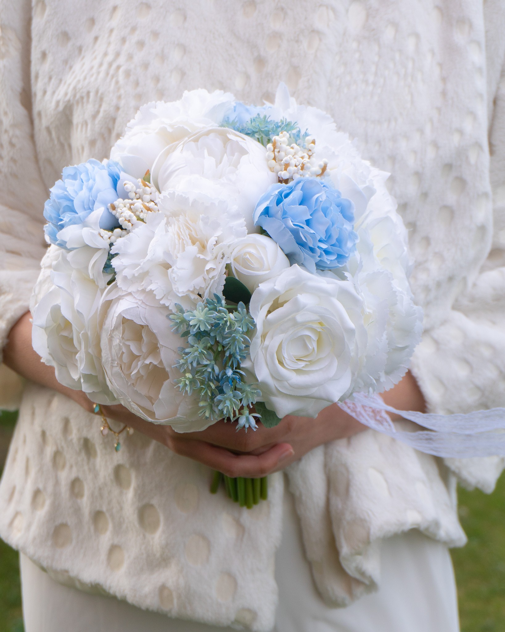Gelin Buketi Nişan Nikah El Çiçeği - Mavi Beyaz Sade Yapay Çiçekler ile Hazırlandı