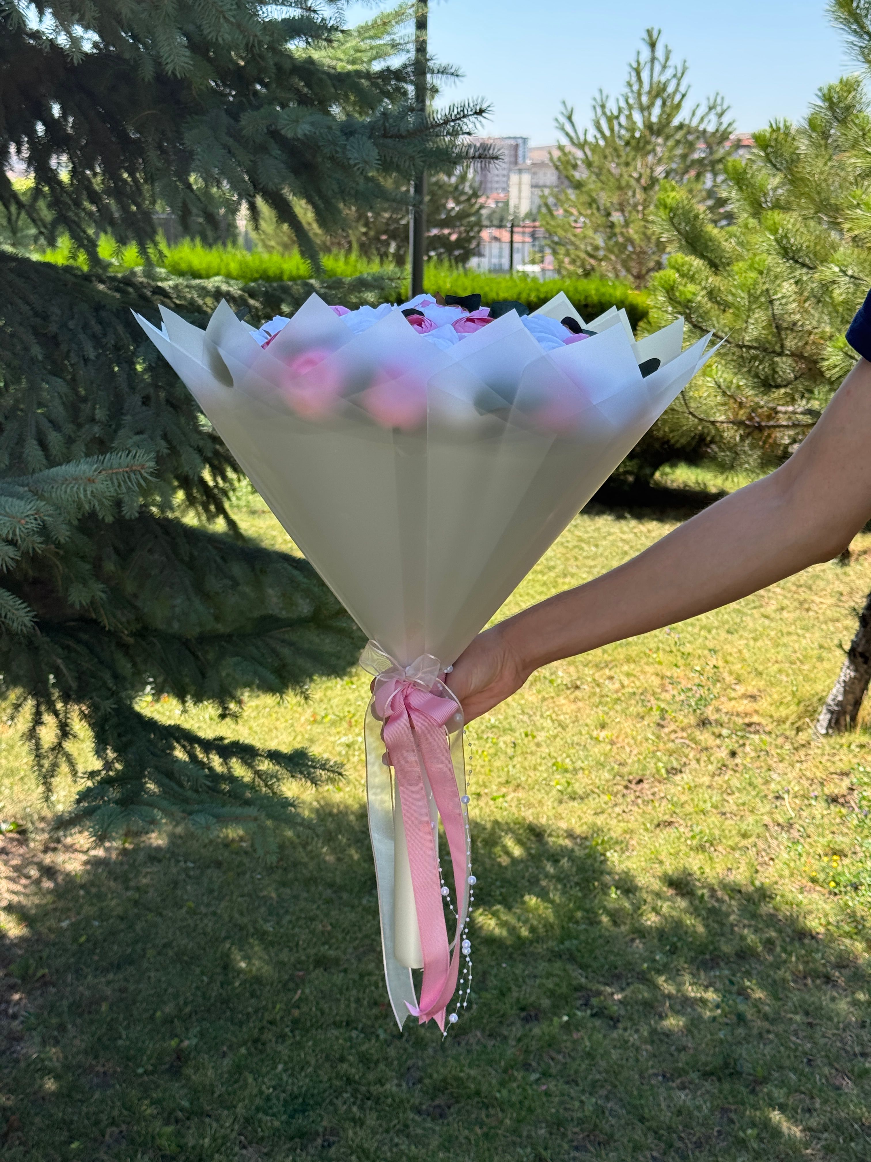 Pembe, Beyaz Renkler ile İsteme Buketi Kız İsteme, Nişan, Söz Kına Hazırlıkları Yapay Çiçek  