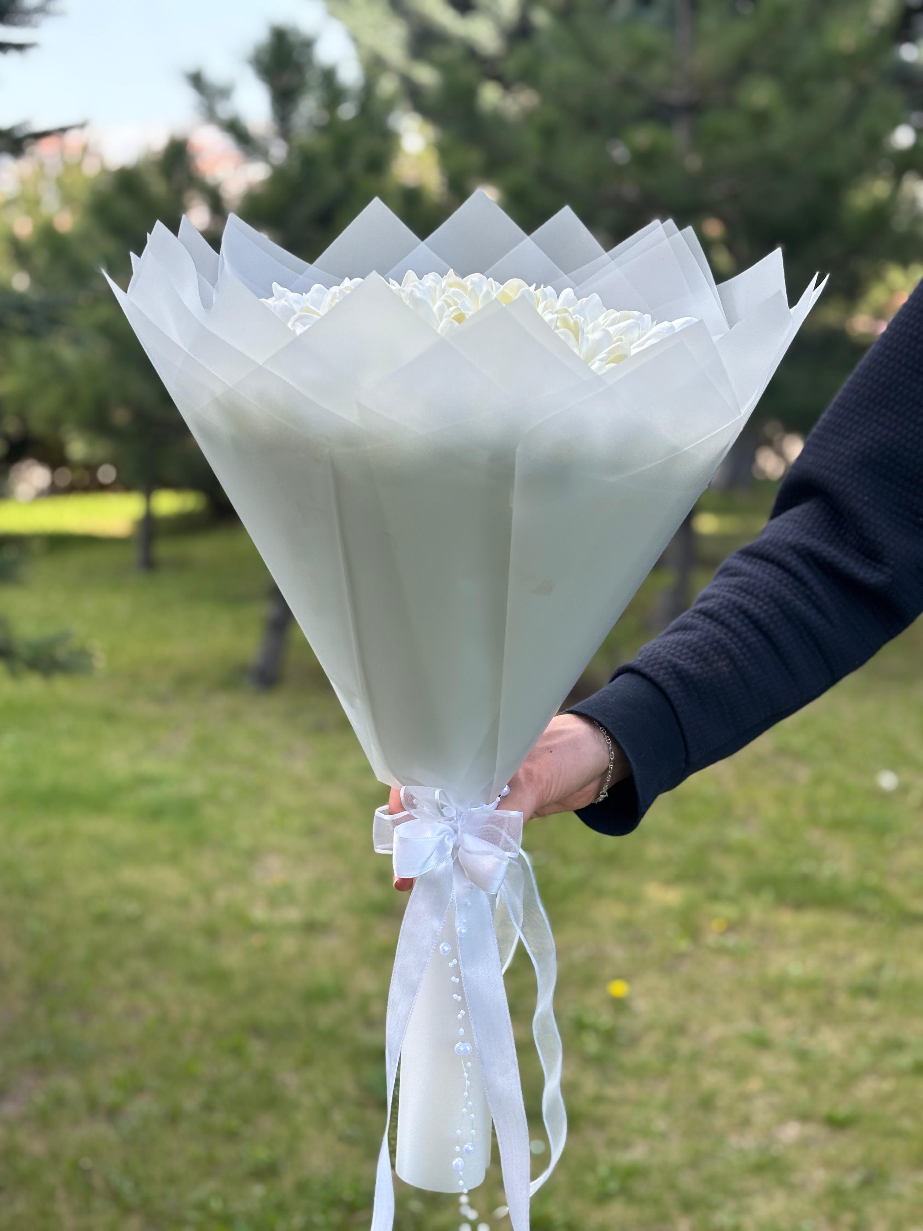   Kız İsteme Buketi Söz Çiçeği Nişan Hazırlıkları 14 Şubat Sevgililer Günü - 84  Adet lale çiçeği