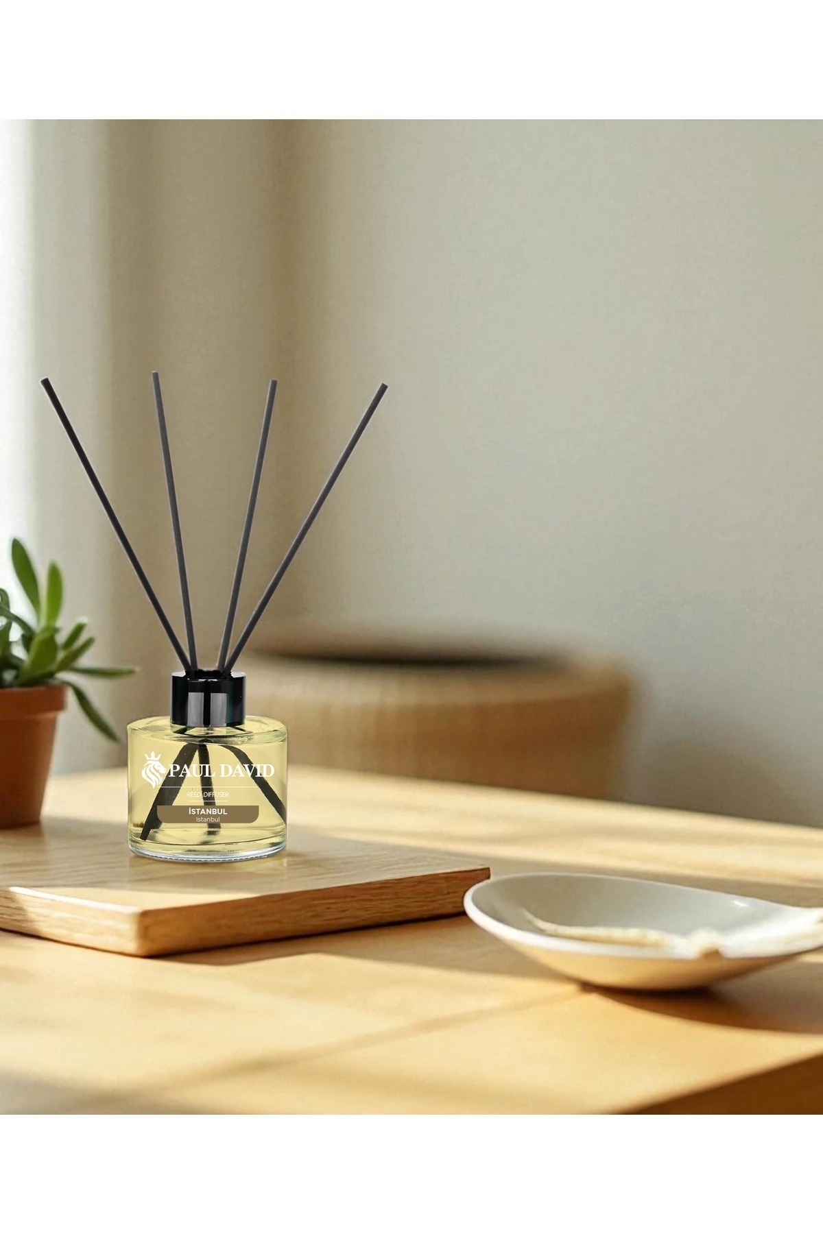 İstanbul Yüksek Koku Yayılımlı Dekoratif Bambu Çubuklu Oda Kokusu 145 ml