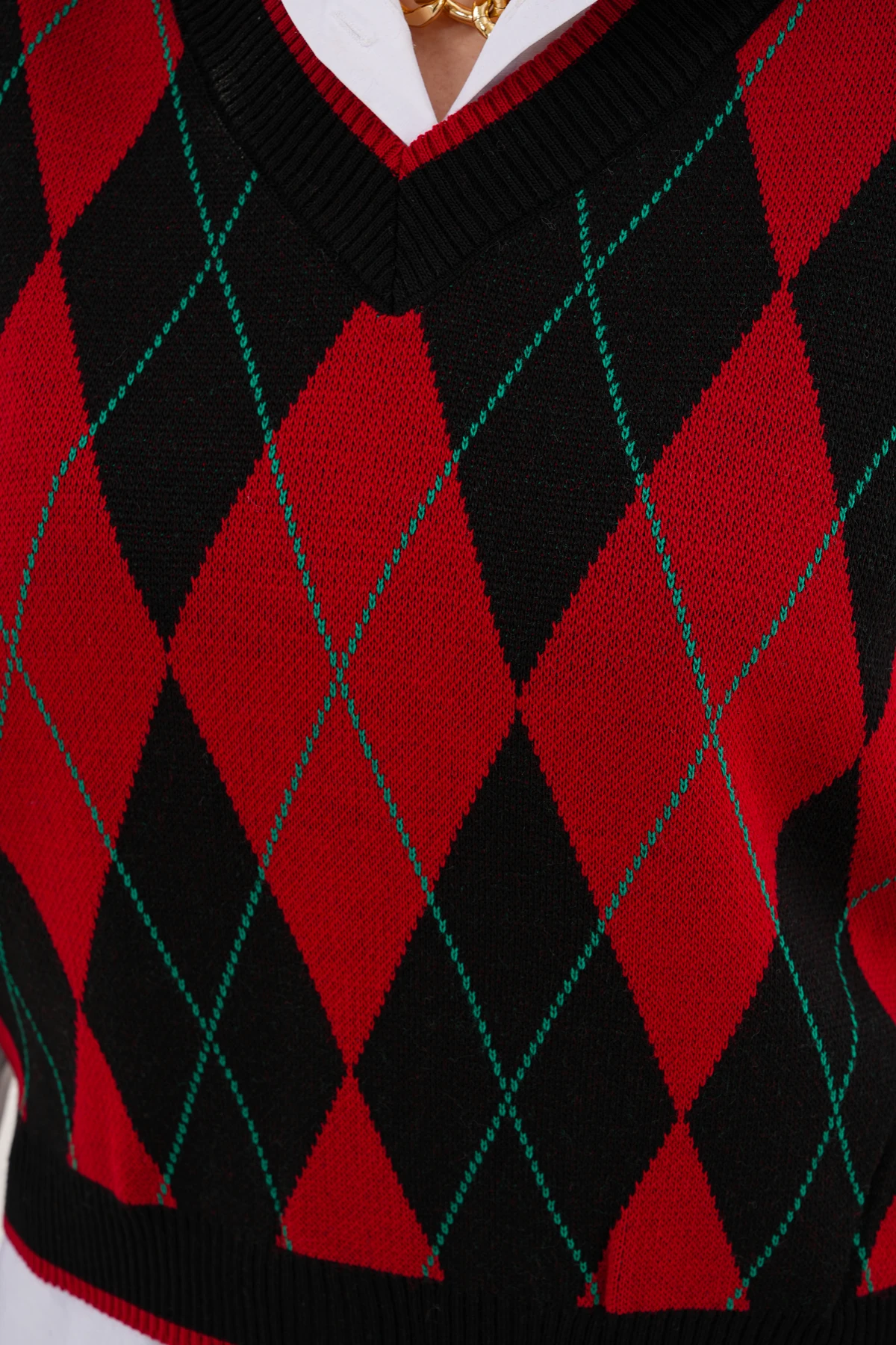 V Yaka Baklava Desenli Triko Süveter