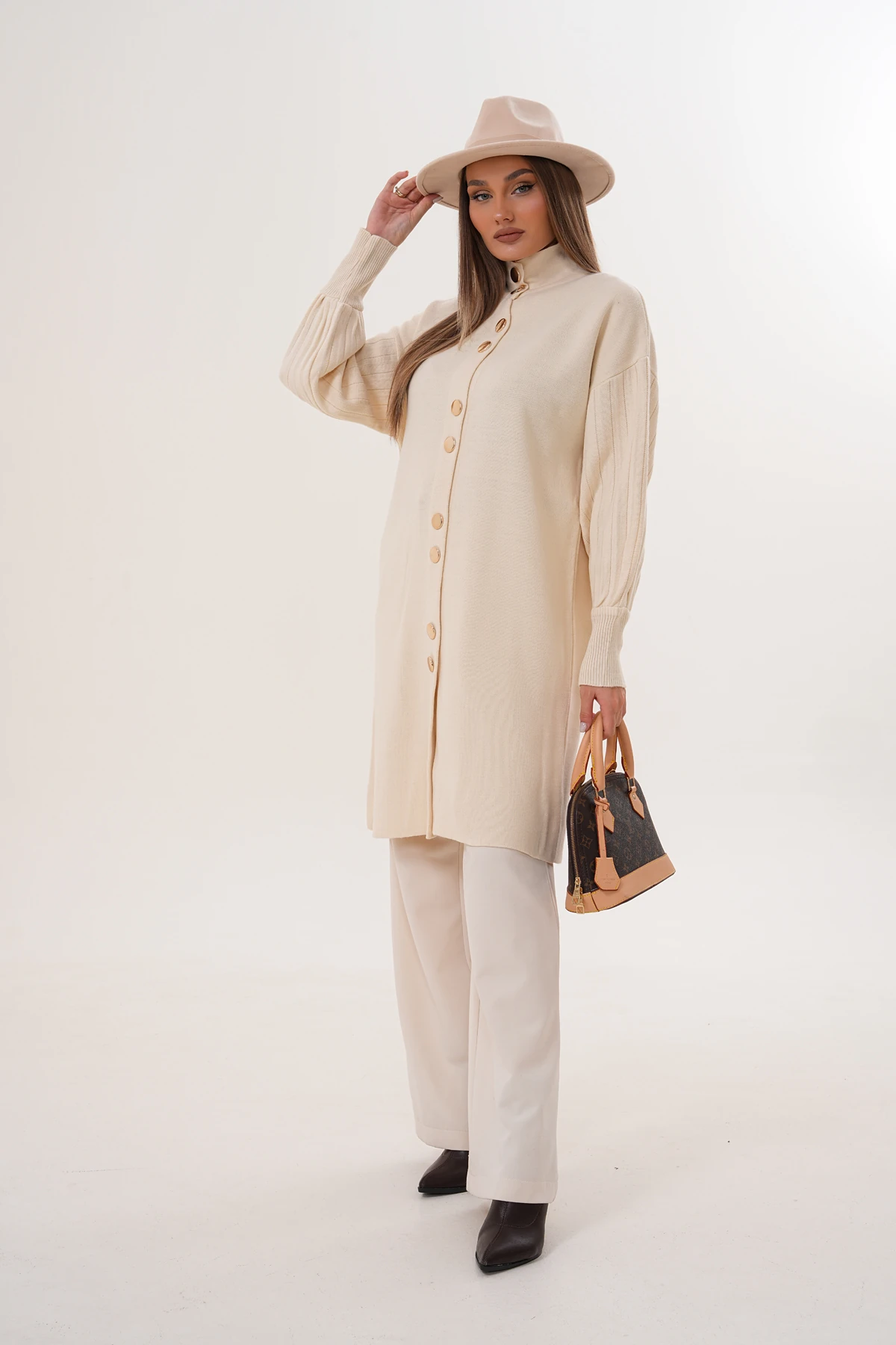 Önü Düğmeli Uzun Triko Hırka - Ekru