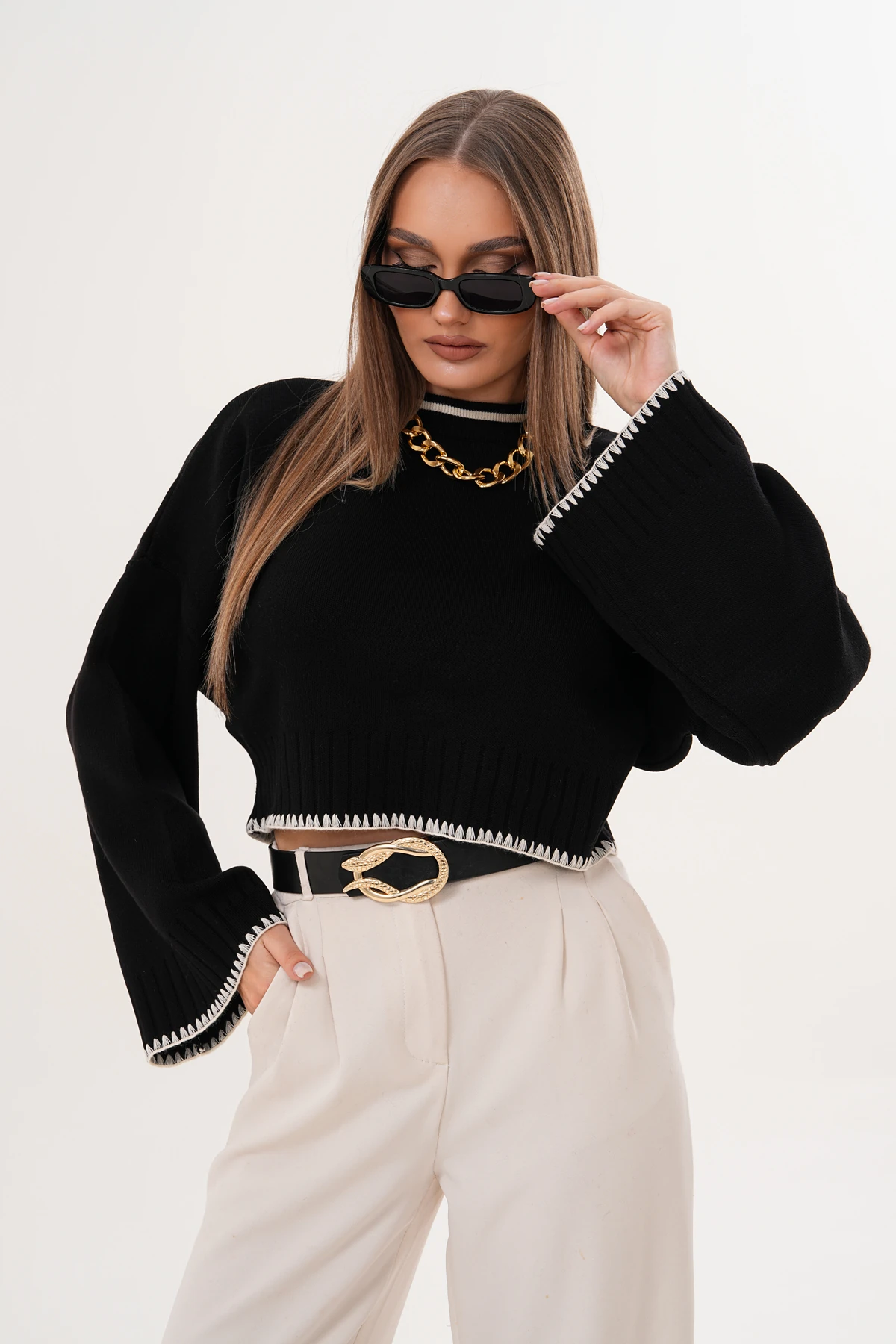 Çoban İşleme Detaylı Crop Triko Kazak